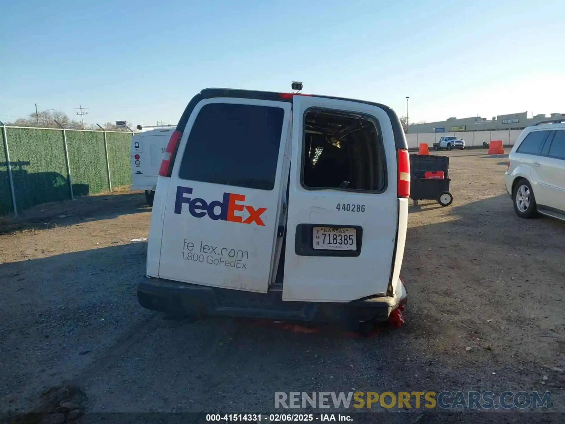 17 Photograph of a damaged car 1GCWGBFP1L1125593 CHEVROLET EXPRESS CARGO 2020