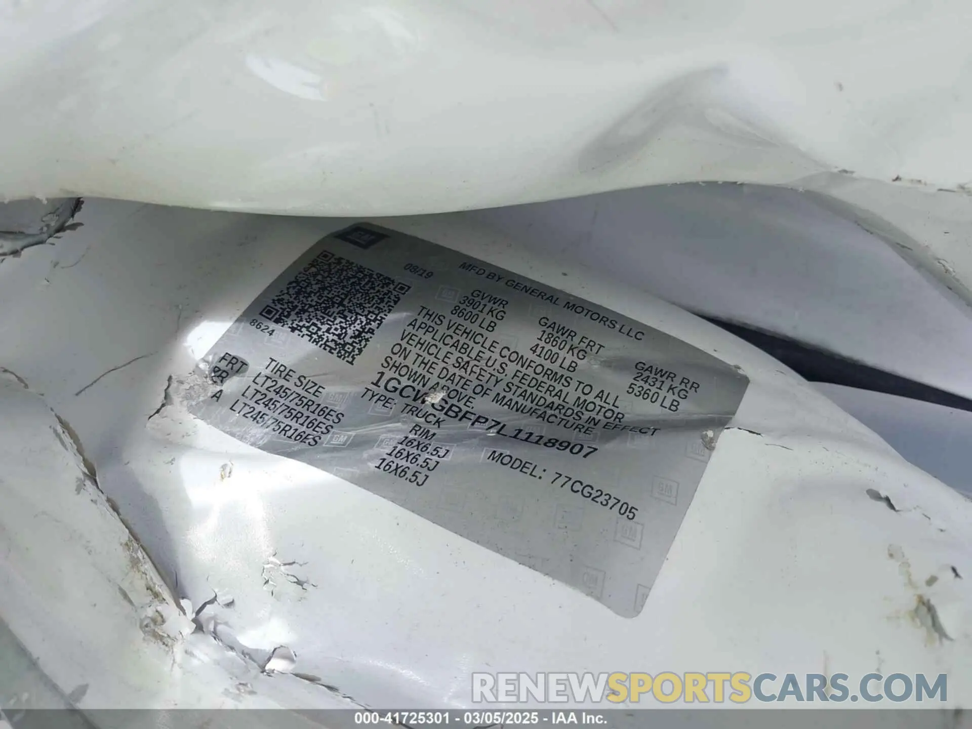9 Photograph of a damaged car 1GCWGBFP7L1118907 CHEVROLET EXPRESS CARGO 2020