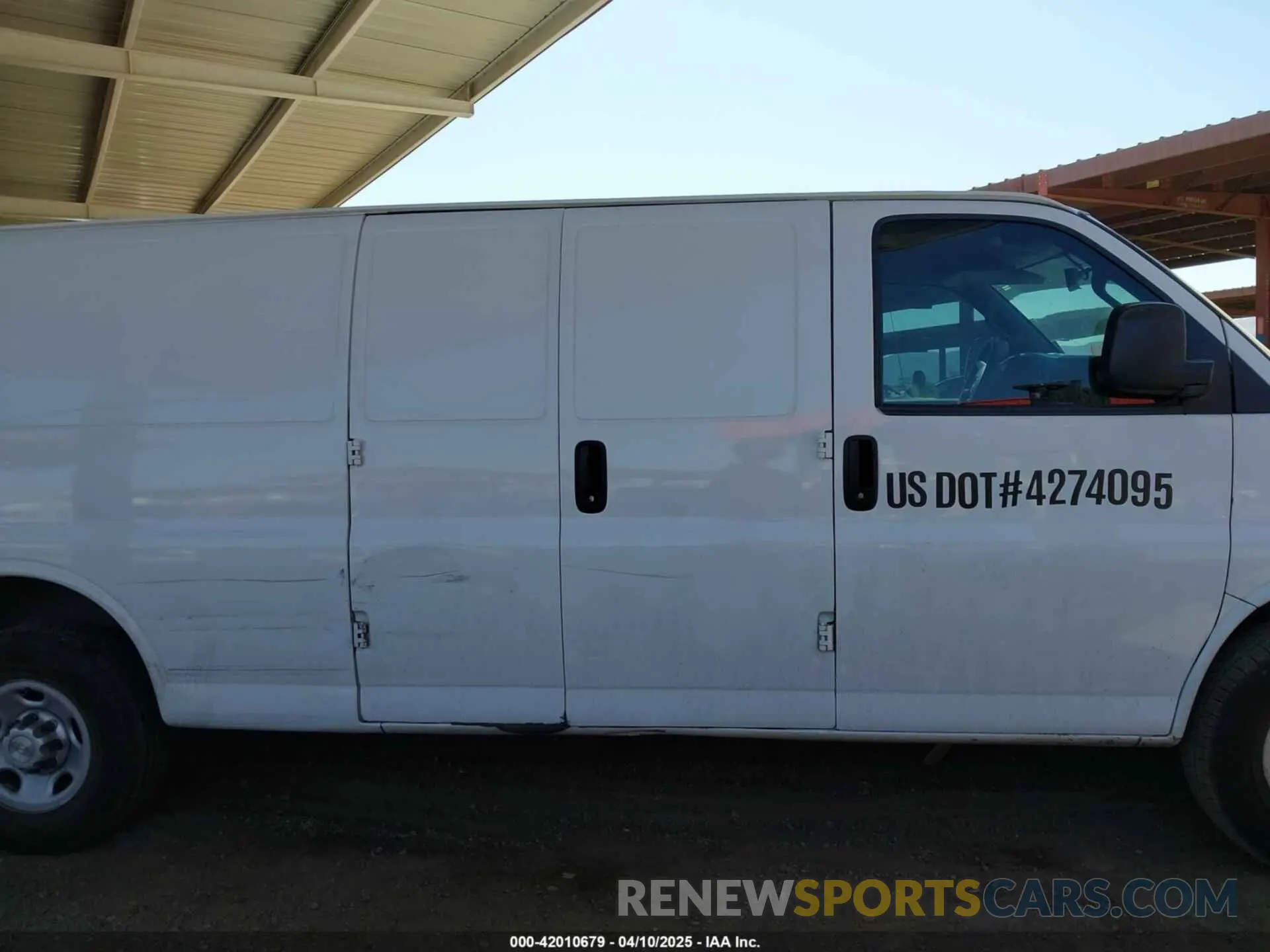 12 Photograph of a damaged car 1GCWGBFP8L1120262 CHEVROLET EXPRESS CARGO 2020