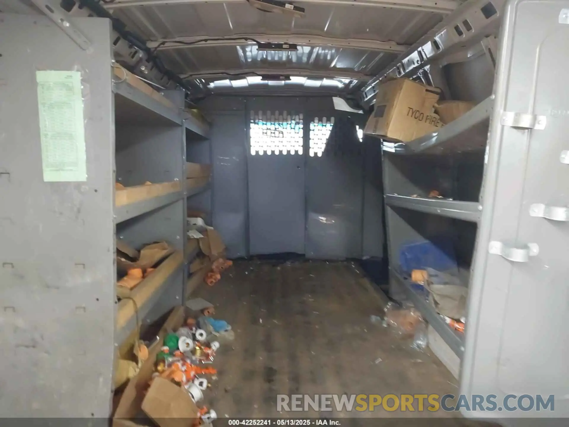 8 Photograph of a damaged car 1GCZGGFG4L1249514 CHEVROLET EXPRESS CARGO 2020