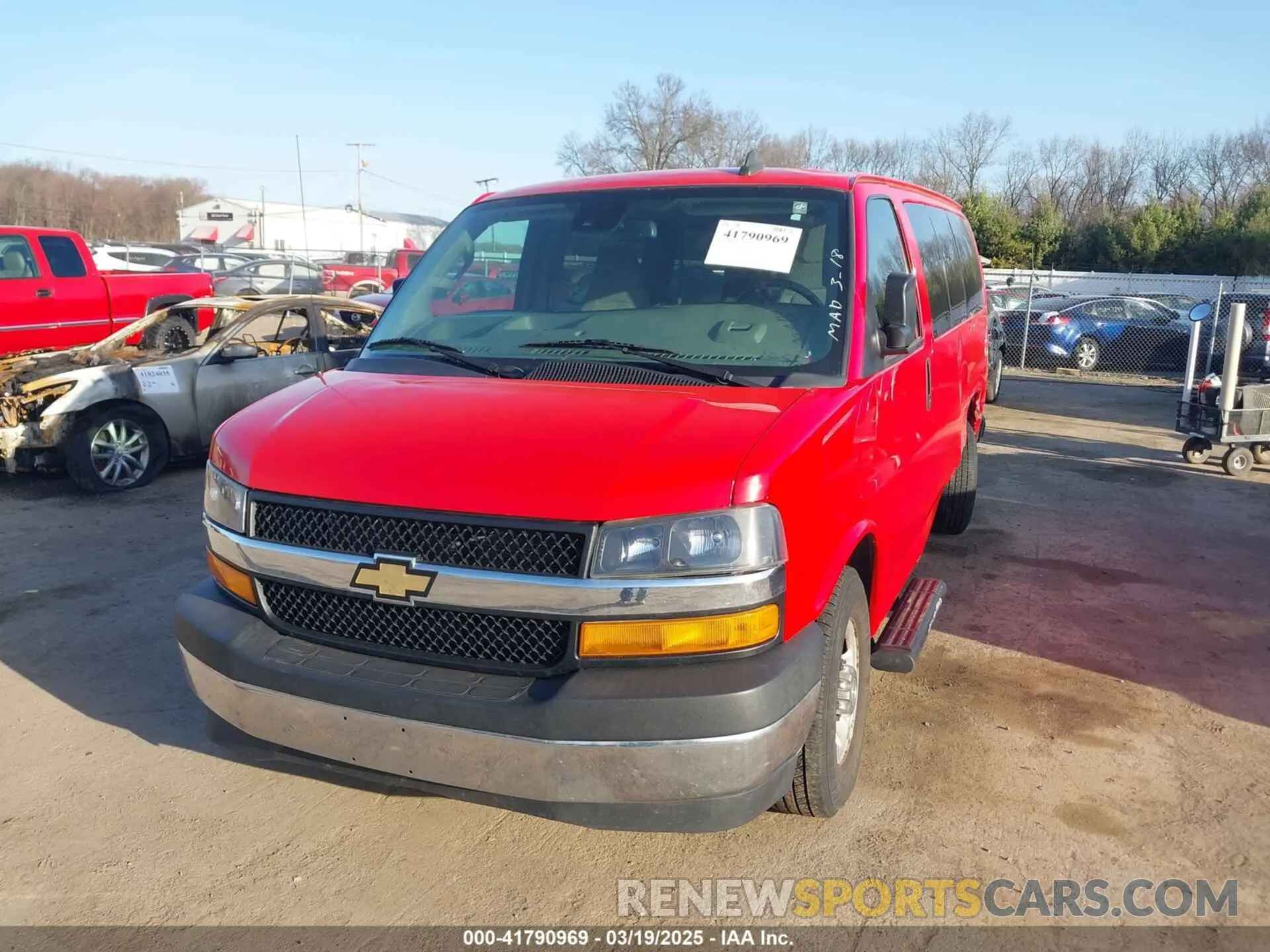 2 Photograph of a damaged car 1GCZGGFG5L1188853 CHEVROLET EXPRESS CARGO 2020