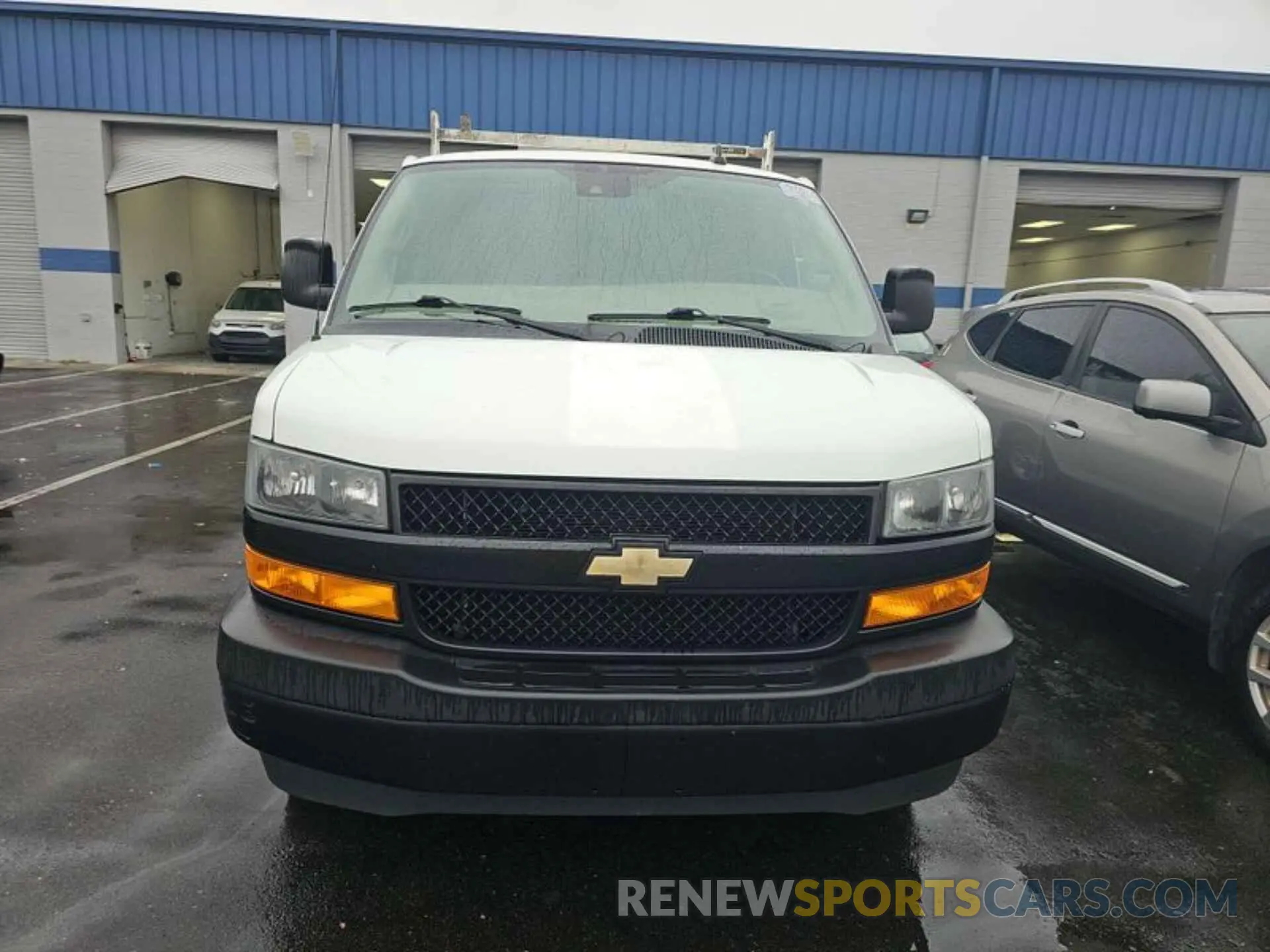 11 Photograph of a damaged car 1GCZGGFP3L1208985 CHEVROLET EXPRESS CARGO 2020