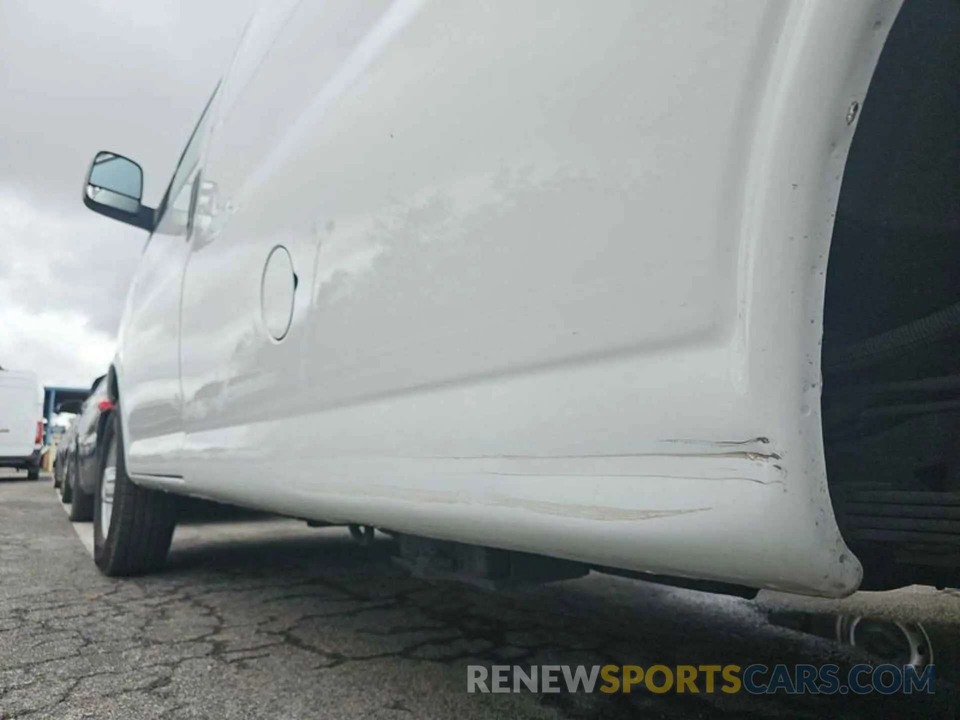 17 Photograph of a damaged car 1GCZGGFP3L1208985 CHEVROLET EXPRESS CARGO 2020