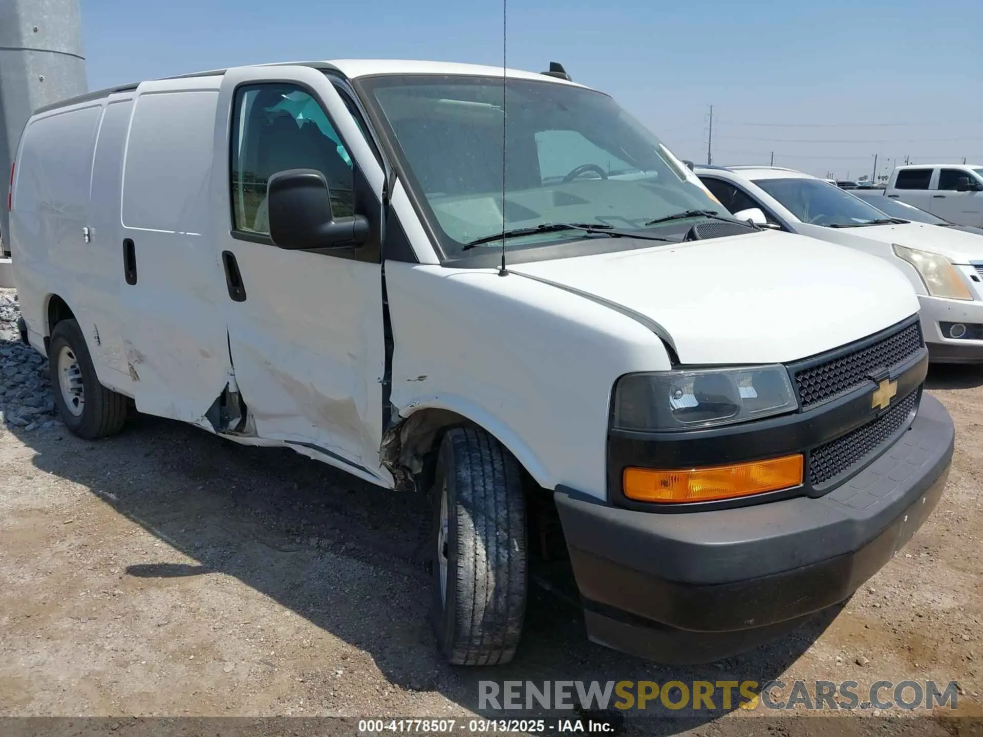 1 Photograph of a damaged car 1GCWGAF70M1237863 CHEVROLET EXPRESS CARGO 2021