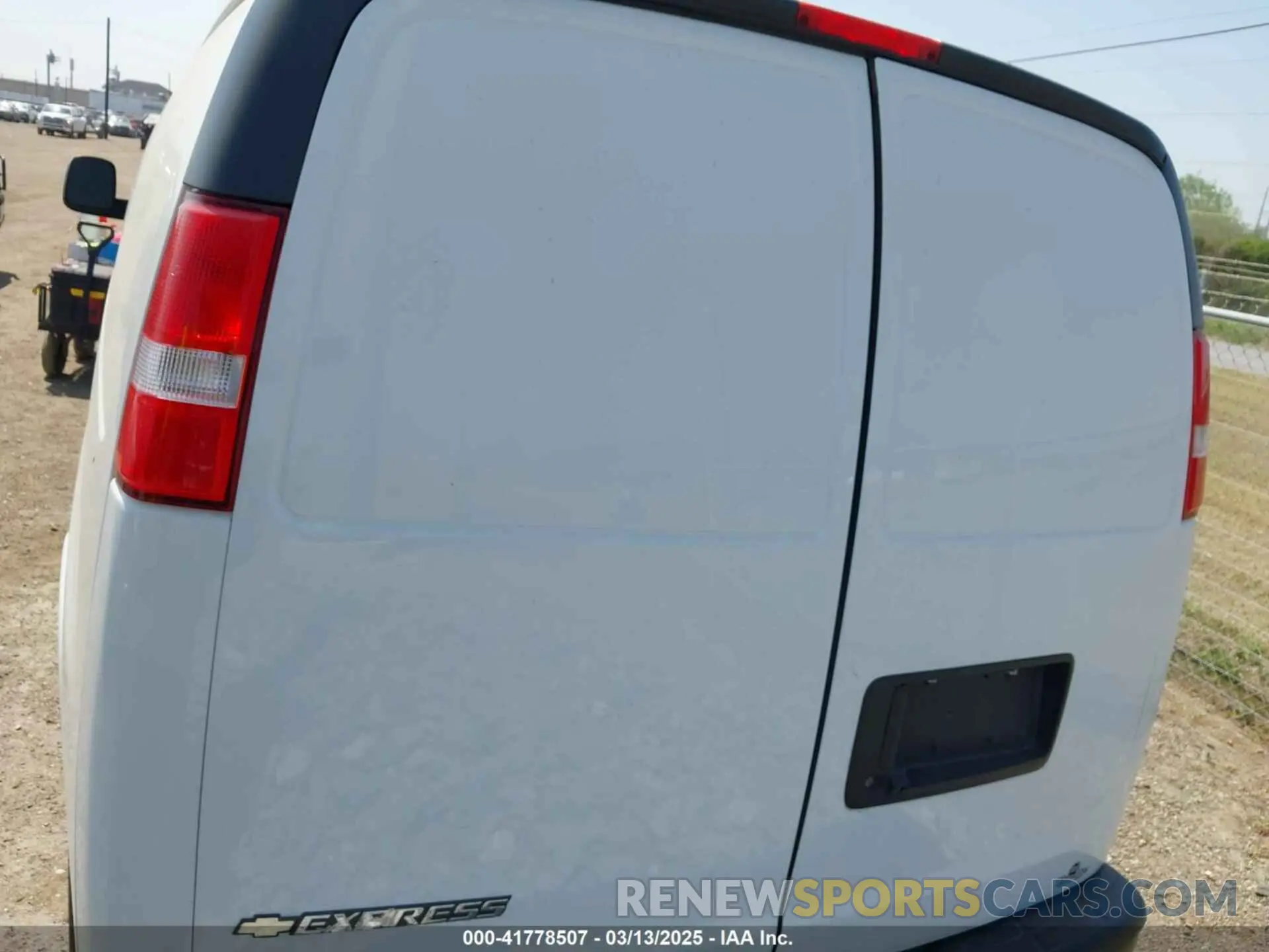 16 Photograph of a damaged car 1GCWGAF70M1237863 CHEVROLET EXPRESS CARGO 2021