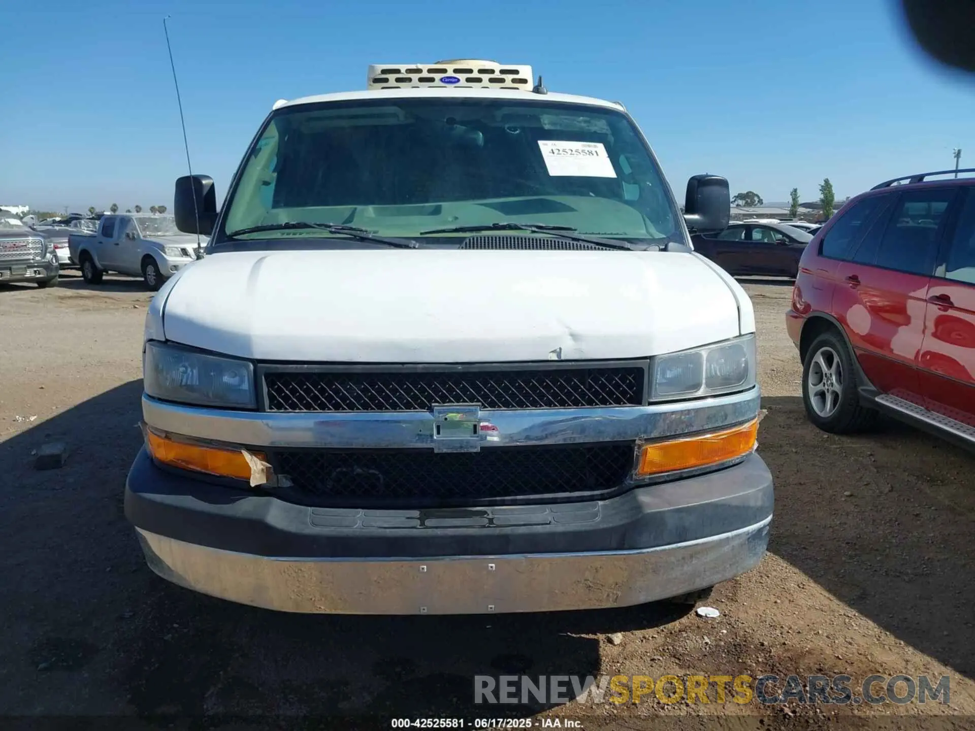 12 Photograph of a damaged car 1GCWGAF71M1242604 CHEVROLET EXPRESS CARGO 2021