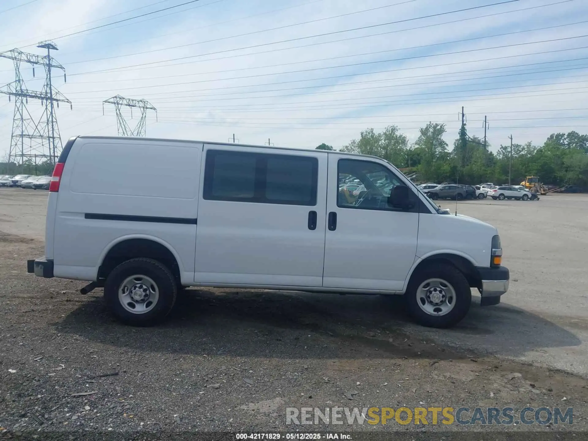13 Photograph of a damaged car 1GCWGAF72M1208980 CHEVROLET EXPRESS CARGO 2021