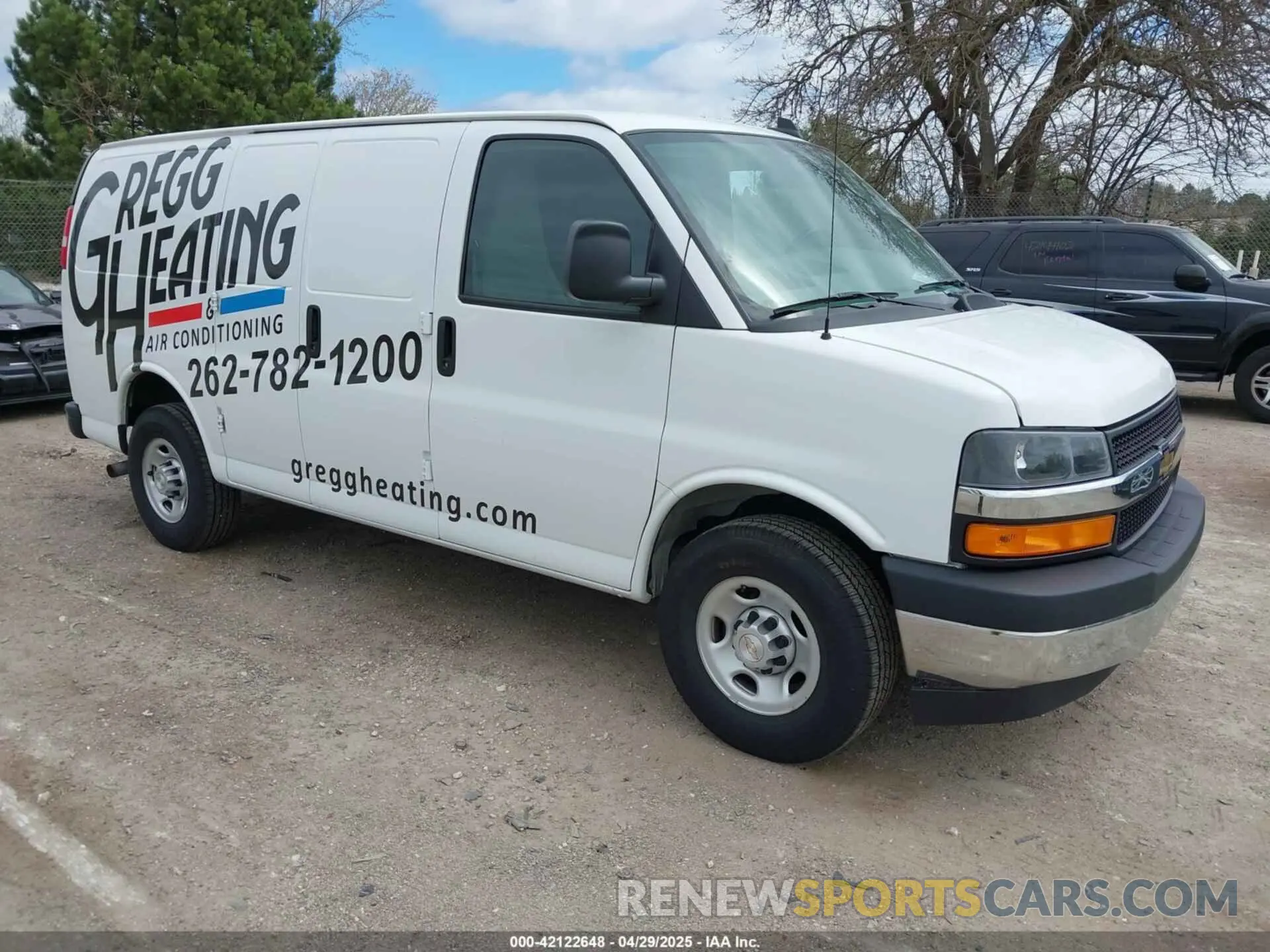 1 Photograph of a damaged car 1GCWGAF75M1194461 CHEVROLET EXPRESS CARGO 2021