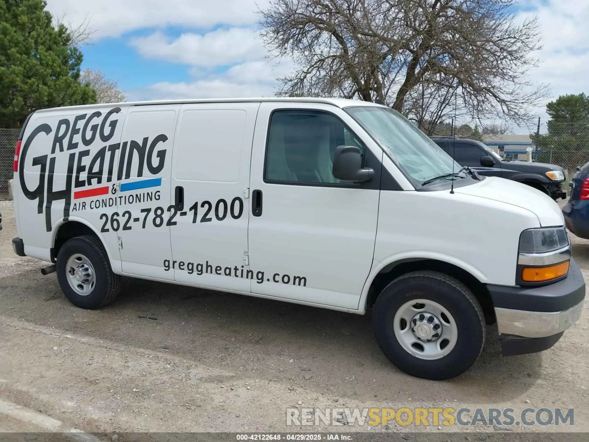 13 Photograph of a damaged car 1GCWGAF75M1194461 CHEVROLET EXPRESS CARGO 2021