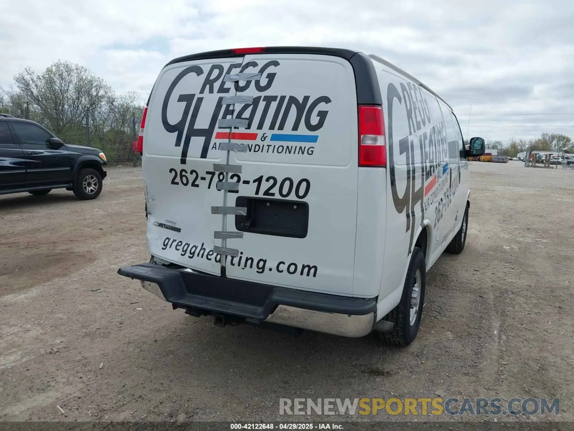 16 Photograph of a damaged car 1GCWGAF75M1194461 CHEVROLET EXPRESS CARGO 2021