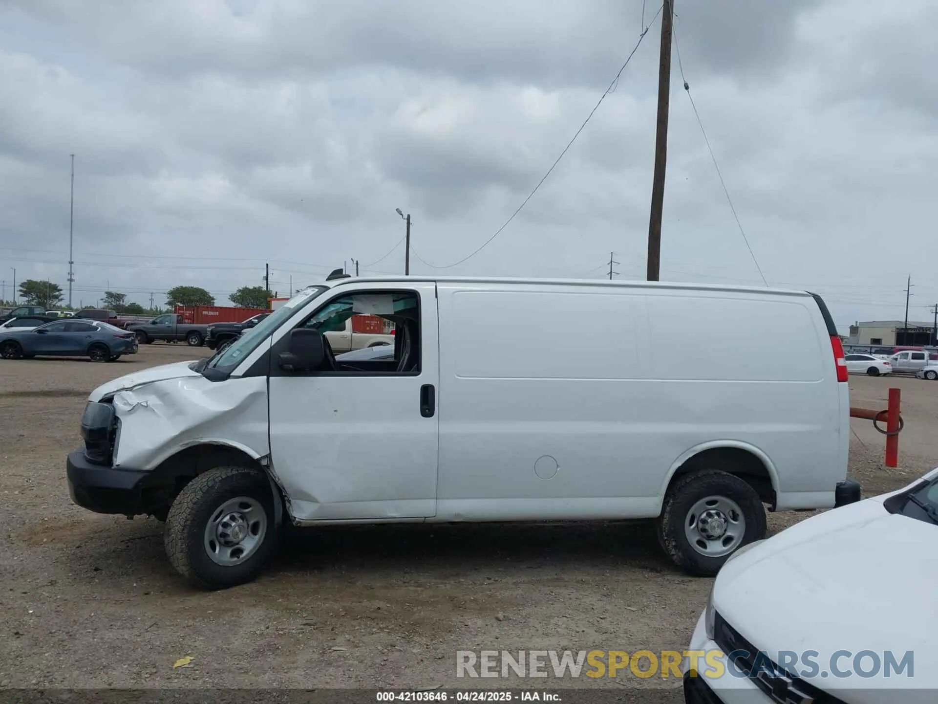 13 Photograph of a damaged car 1GCWGAF77M1311800 CHEVROLET EXPRESS CARGO 2021