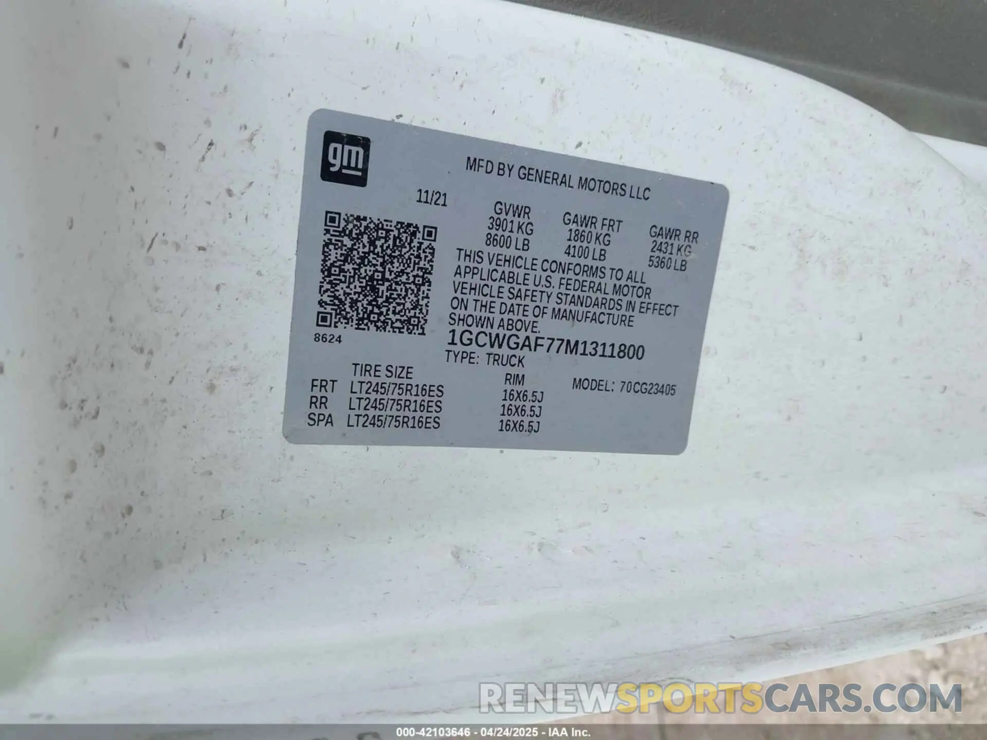 9 Photograph of a damaged car 1GCWGAF77M1311800 CHEVROLET EXPRESS CARGO 2021