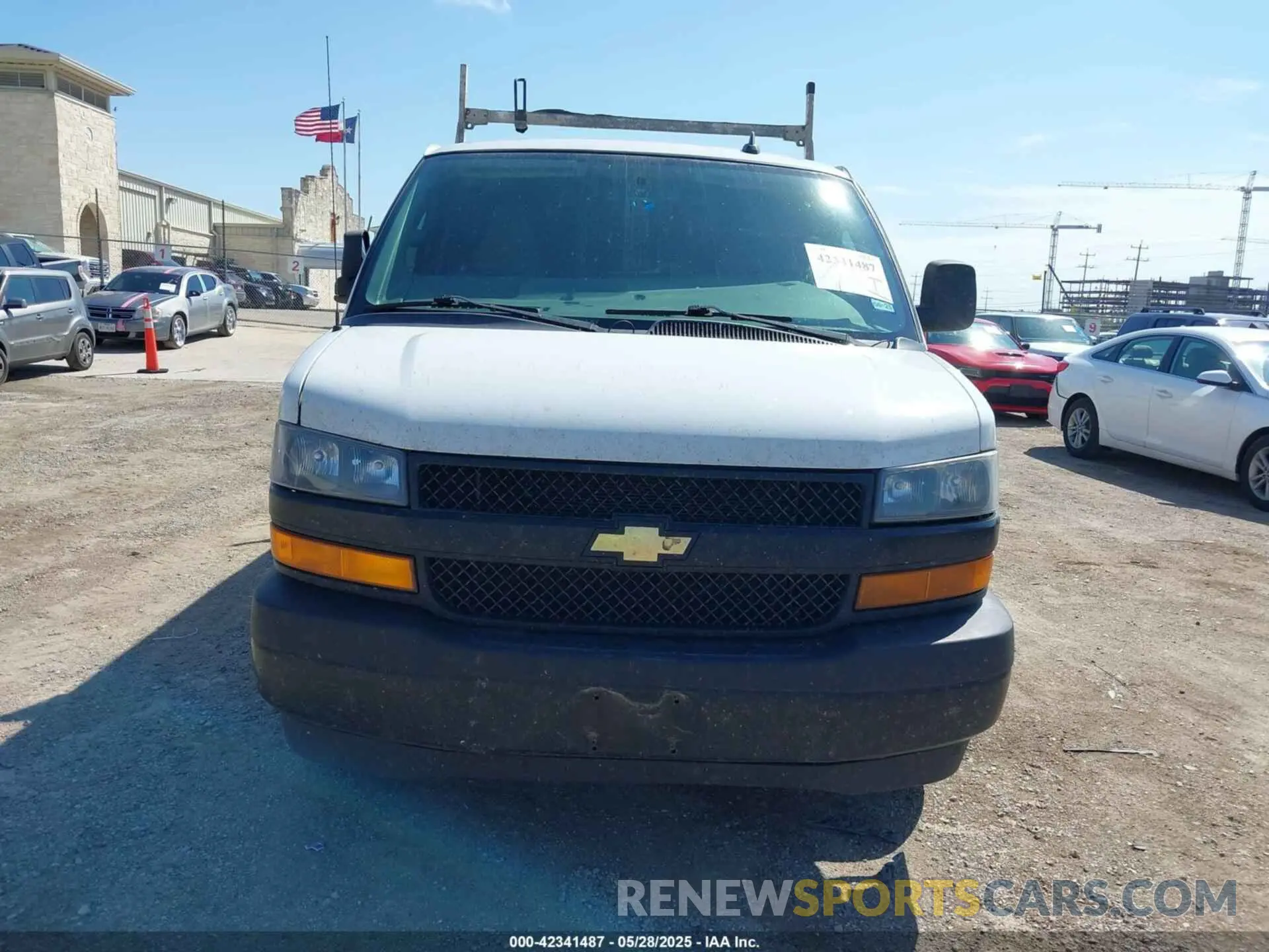12 Photograph of a damaged car 1GCWGAFP0M1180922 CHEVROLET EXPRESS CARGO 2021