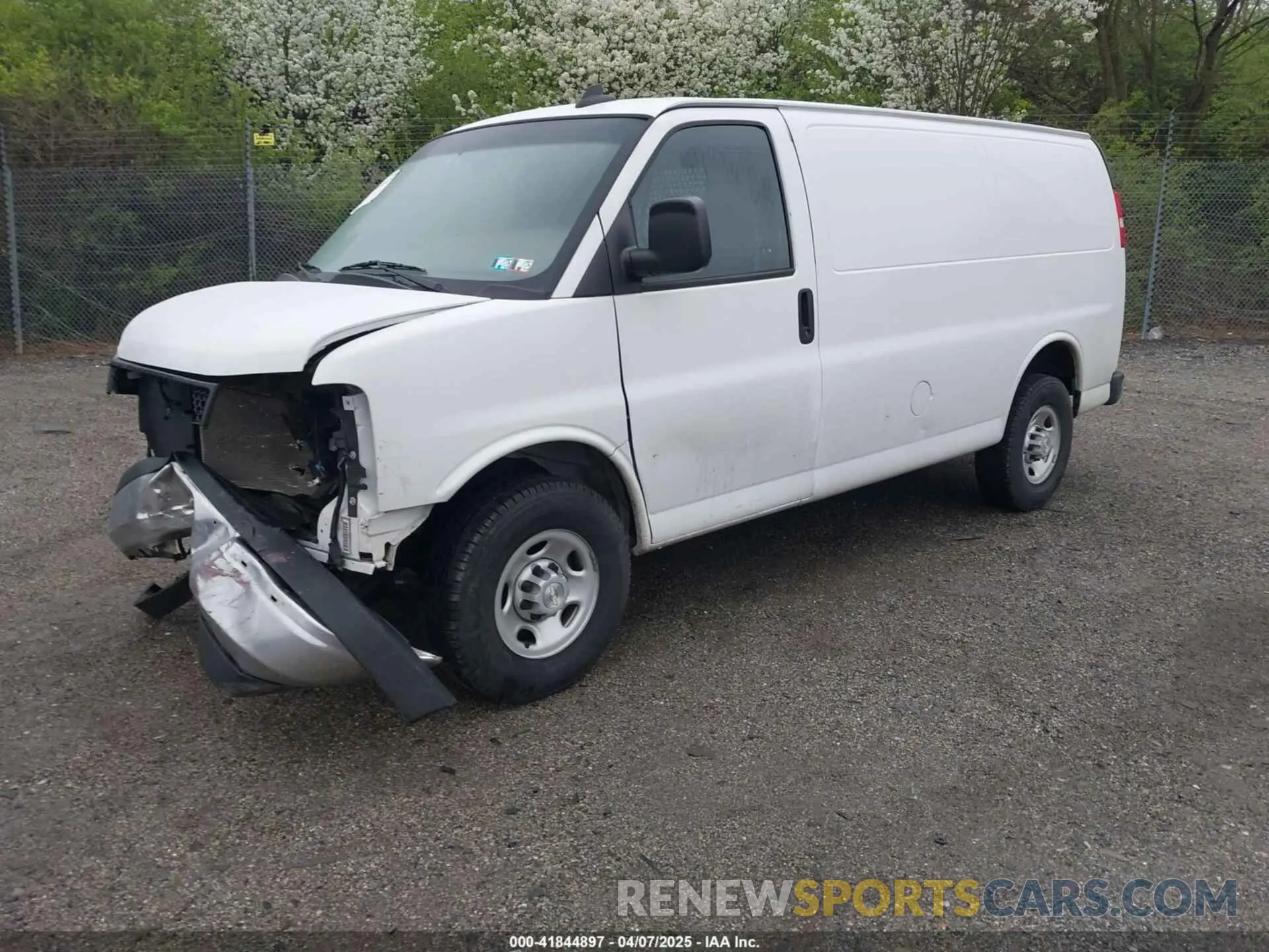 2 Photograph of a damaged car 1GCWGAFP0M1198014 CHEVROLET EXPRESS CARGO 2021