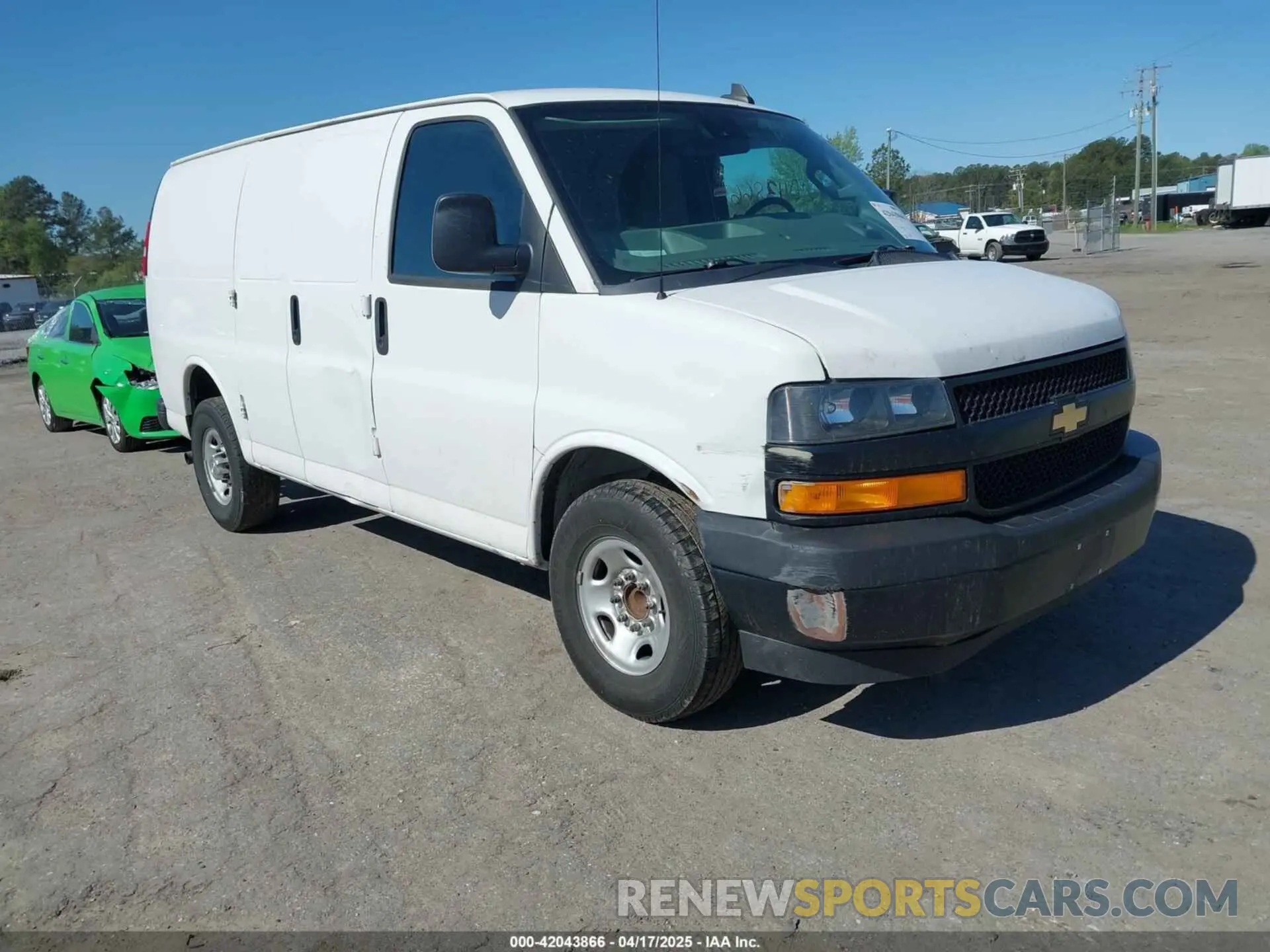 1 Photograph of a damaged car 1GCWGAFP0M1206242 CHEVROLET EXPRESS CARGO 2021