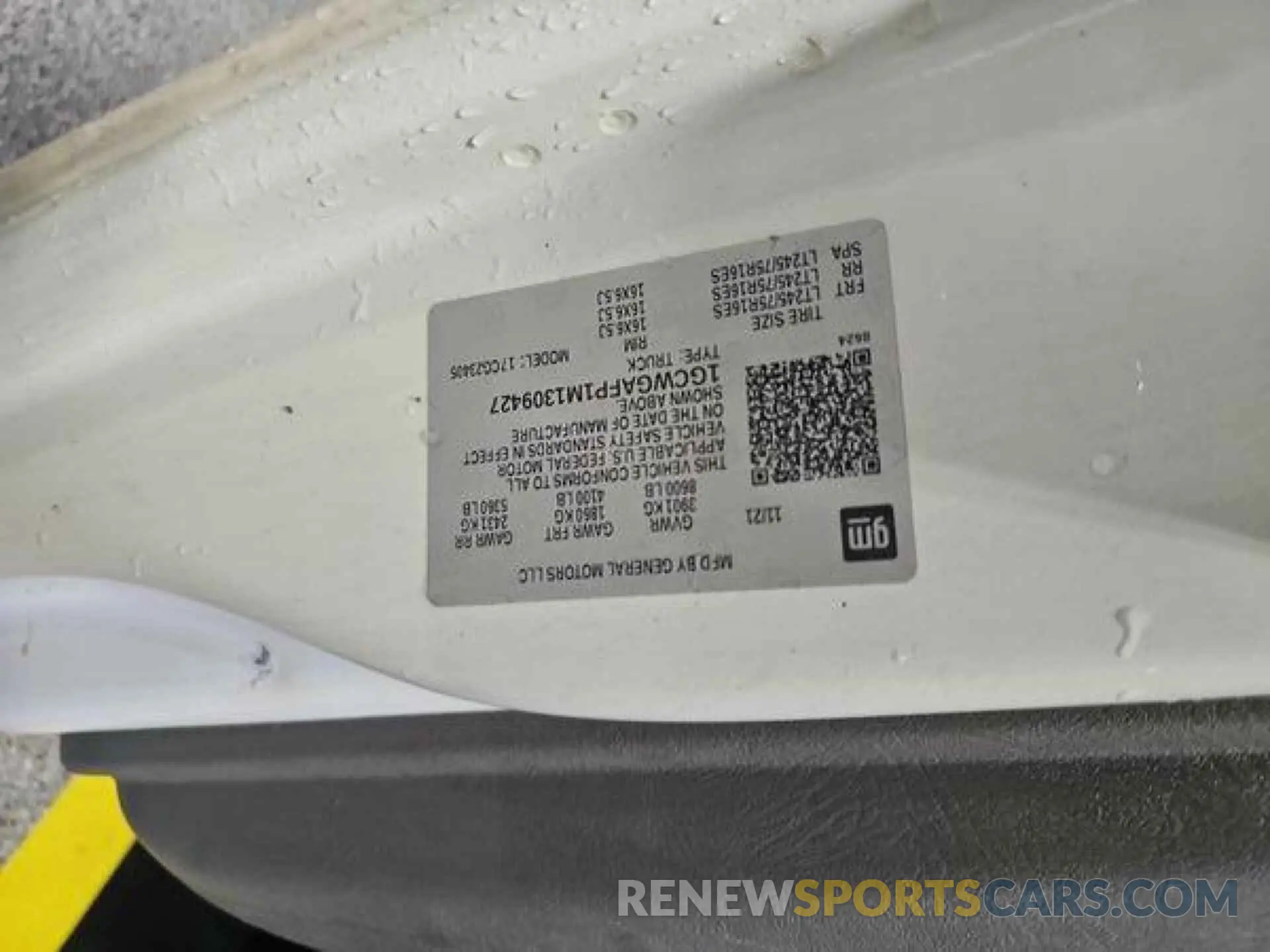 12 Photograph of a damaged car 1GCWGAFP1M1309427 CHEVROLET EXPRESS CARGO 2021
