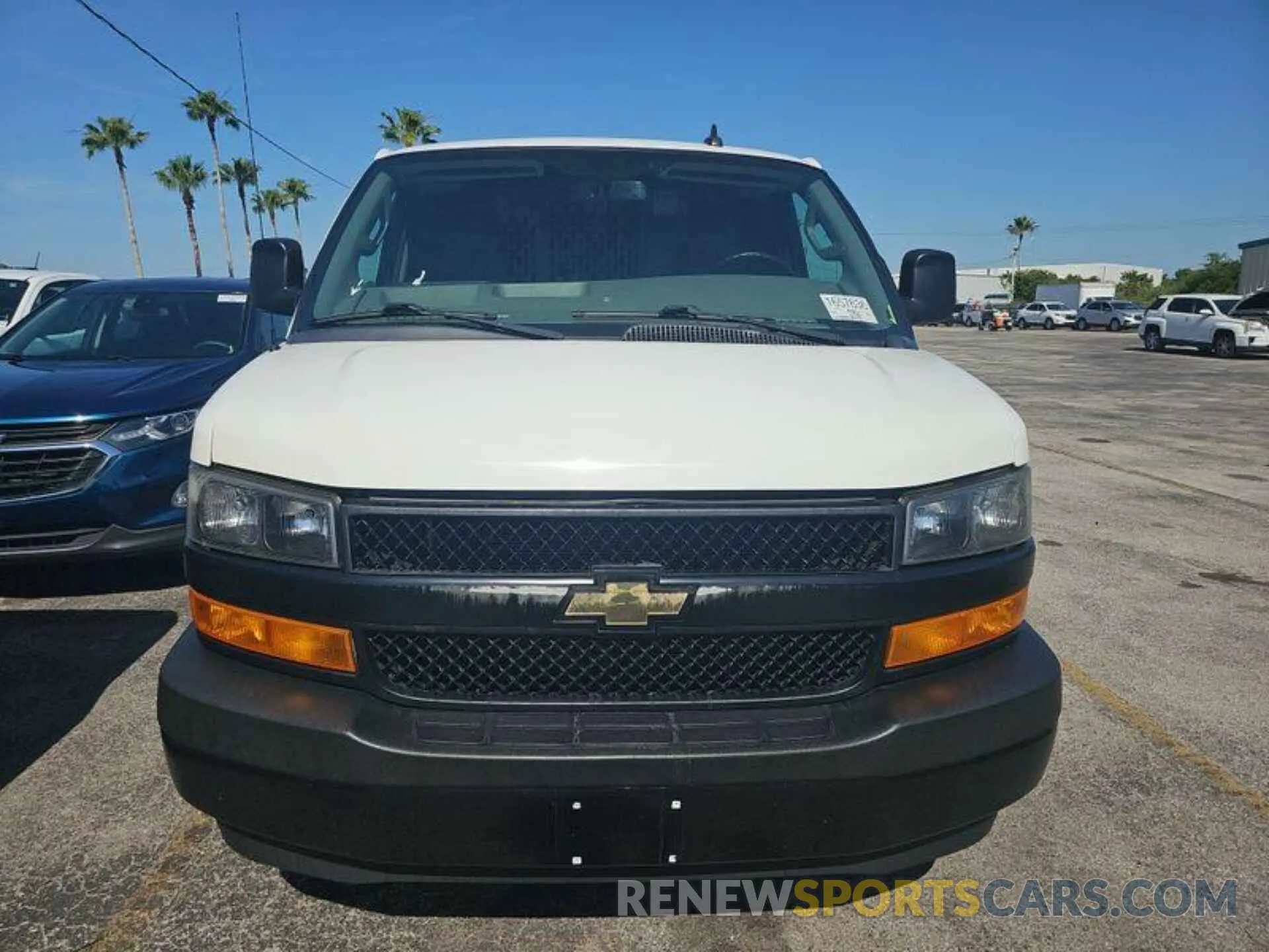 6 Photograph of a damaged car 1GCWGAFP1M1309427 CHEVROLET EXPRESS CARGO 2021