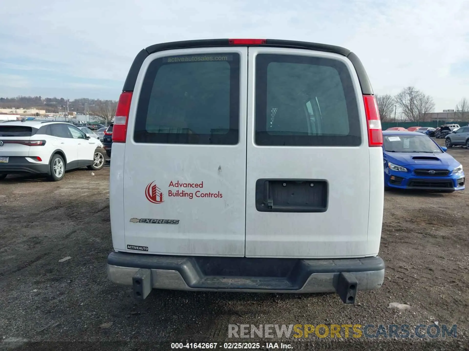 15 Photograph of a damaged car 1GCWGAFP2M1182123 CHEVROLET EXPRESS CARGO 2021
