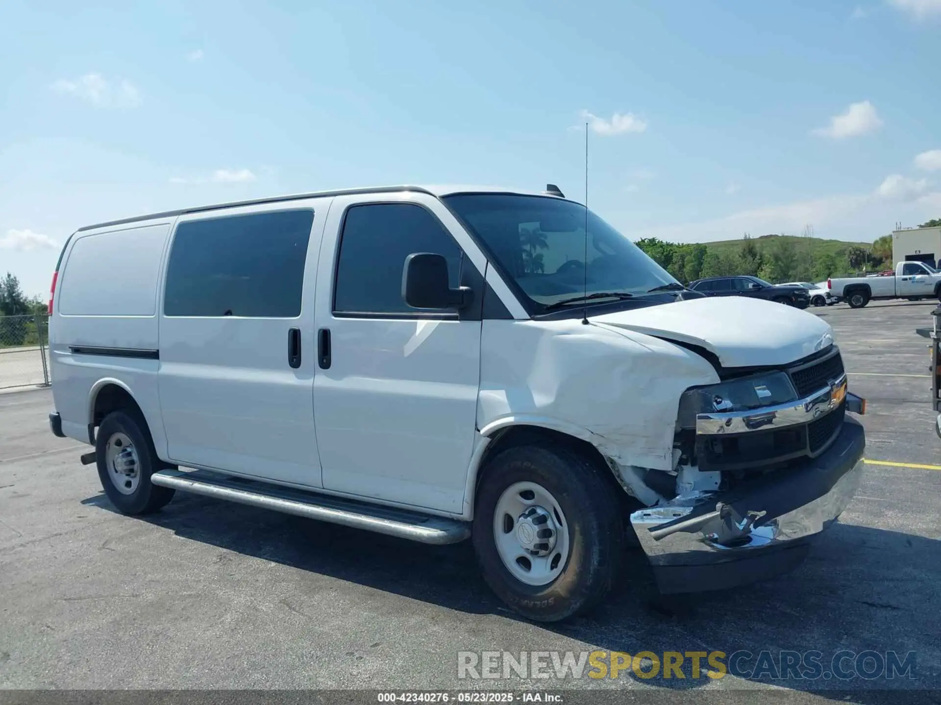 6 Photograph of a damaged car 1GCWGAFP2M1204749 CHEVROLET EXPRESS CARGO 2021