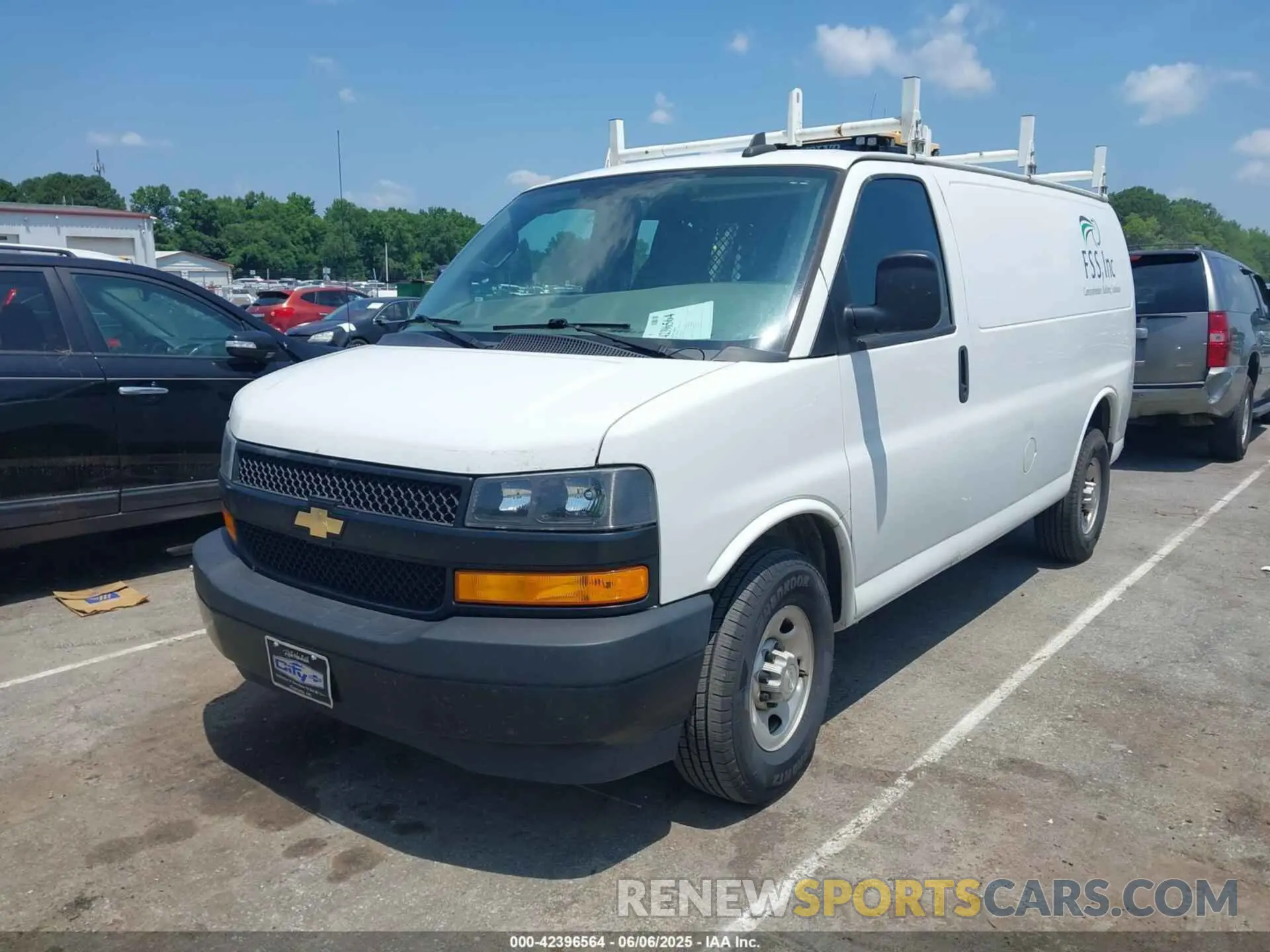2 Photograph of a damaged car 1GCWGAFP2M1209577 CHEVROLET EXPRESS CARGO 2021