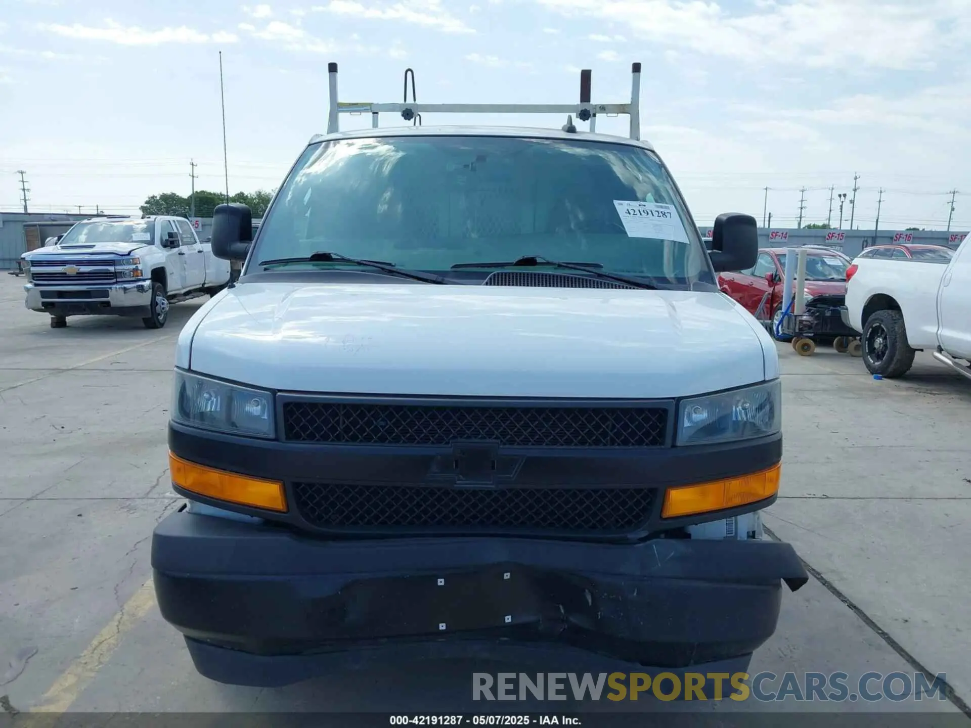 12 Photograph of a damaged car 1GCWGAFP2M1251909 CHEVROLET EXPRESS CARGO 2021