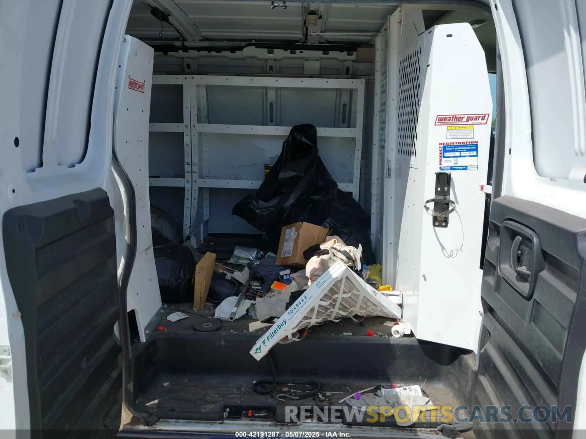 8 Photograph of a damaged car 1GCWGAFP2M1251909 CHEVROLET EXPRESS CARGO 2021
