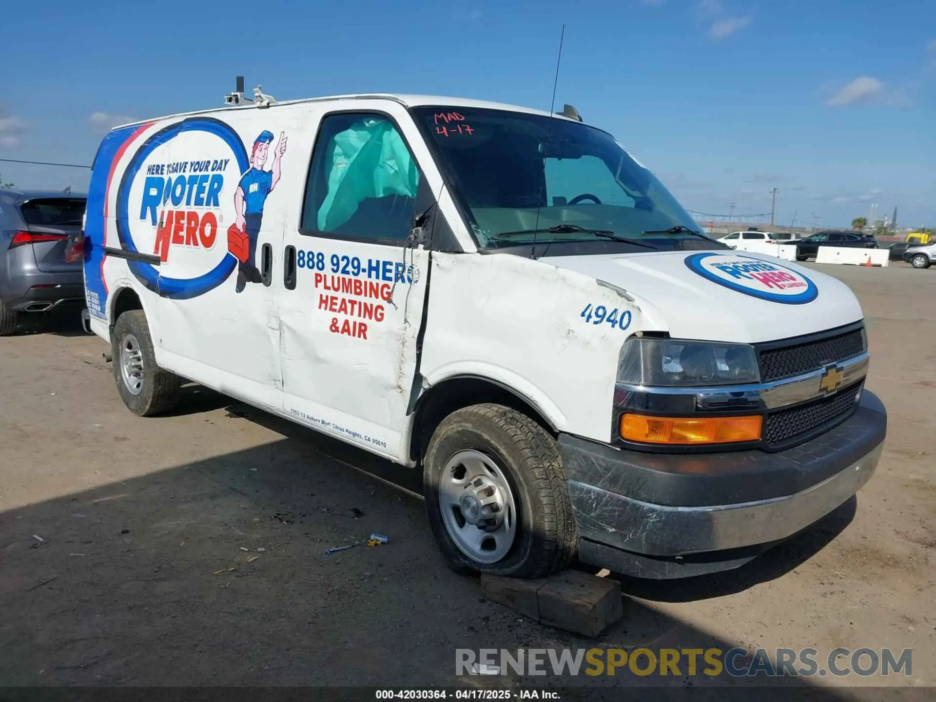 1 Photograph of a damaged car 1GCWGAFP3M1204940 CHEVROLET EXPRESS CARGO 2021