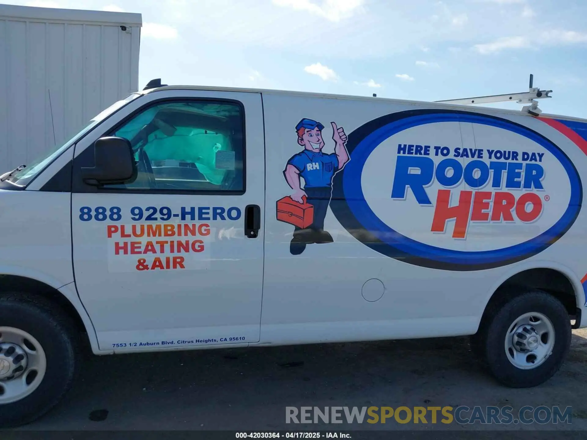 14 Photograph of a damaged car 1GCWGAFP3M1204940 CHEVROLET EXPRESS CARGO 2021