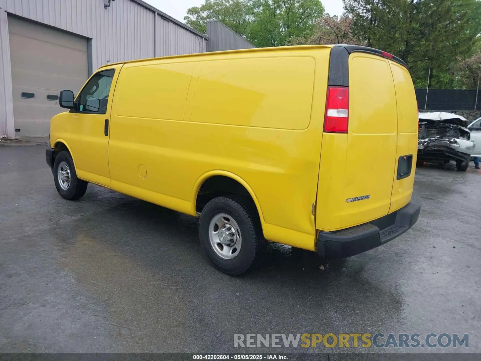 3 Photograph of a damaged car 1GCWGAFP8M1175127 CHEVROLET EXPRESS CARGO 2021