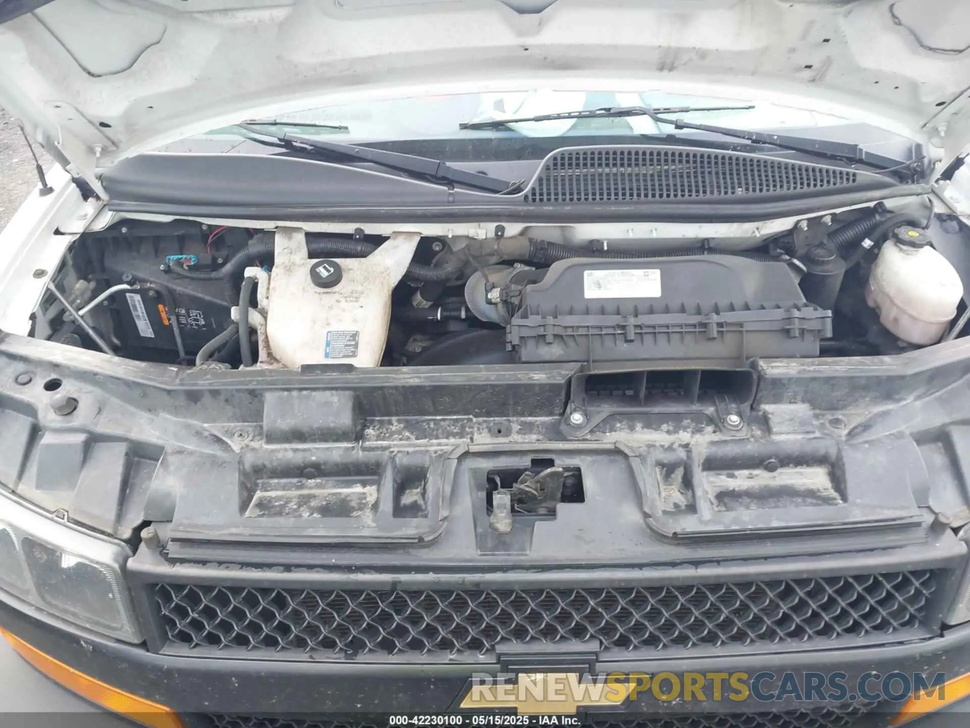 10 Photograph of a damaged car 1GCWGAFP8M1303608 CHEVROLET EXPRESS CARGO 2021