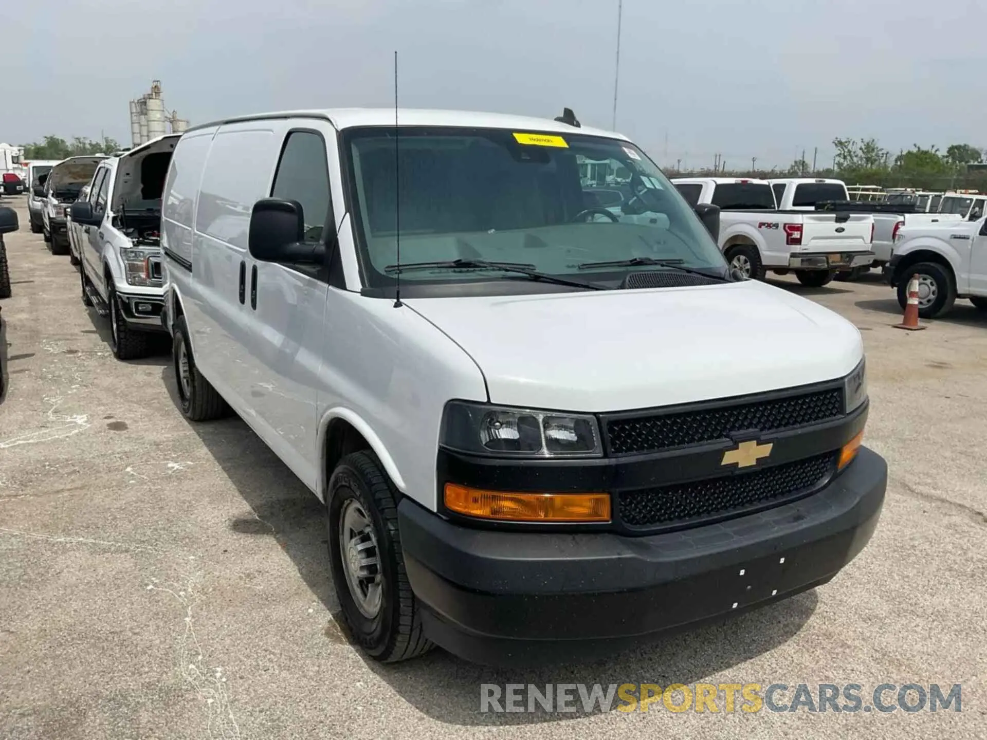 10 Photograph of a damaged car 1GCWGAFP9M1303505 CHEVROLET EXPRESS CARGO 2021