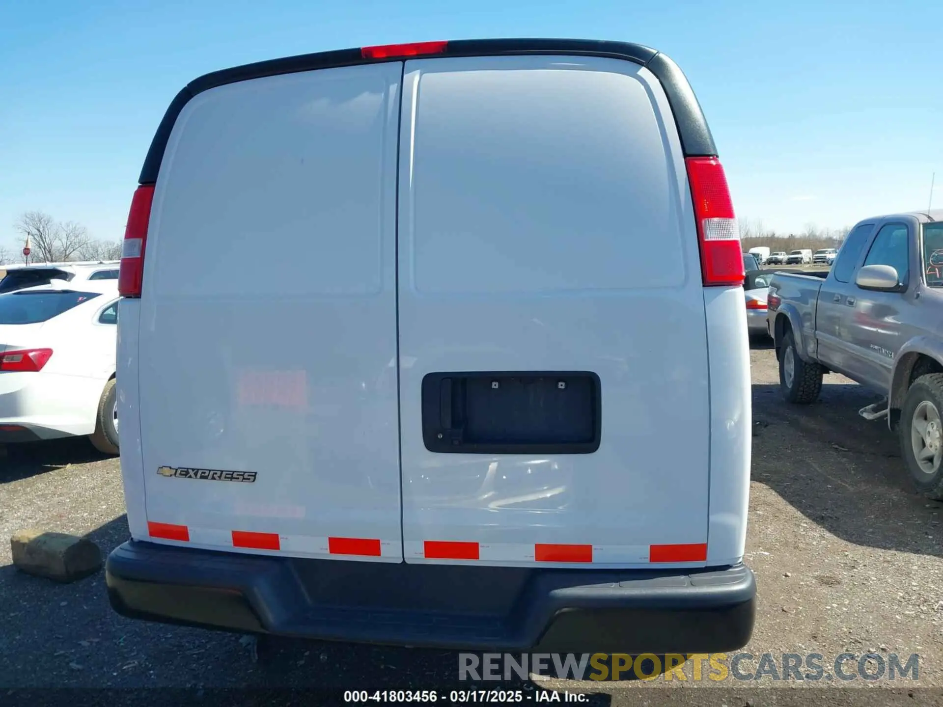 16 Photograph of a damaged car 1GCWGAFPXM1288514 CHEVROLET EXPRESS CARGO 2021