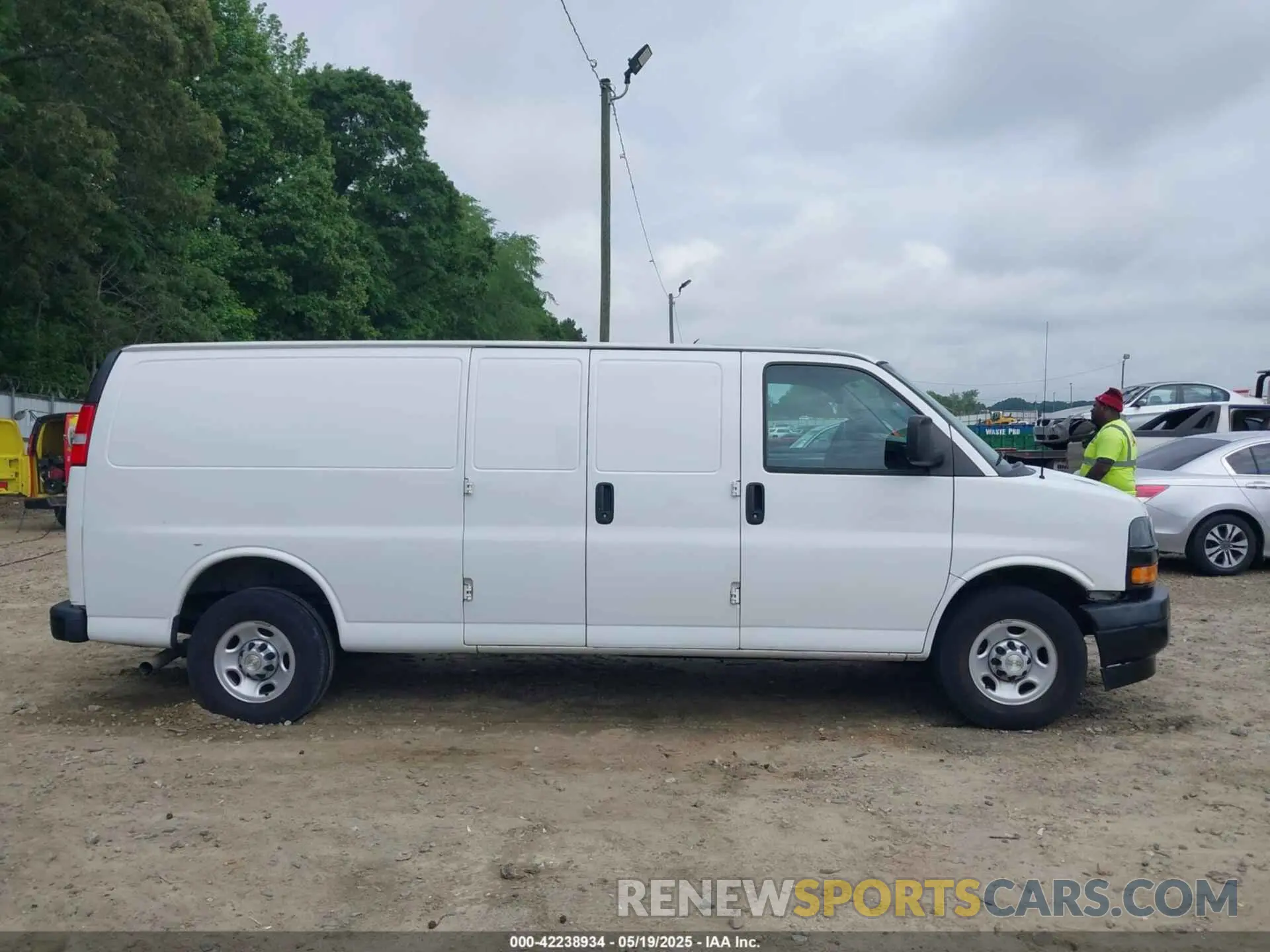 13 Photograph of a damaged car 1GCWGBF77M1177506 CHEVROLET EXPRESS CARGO 2021