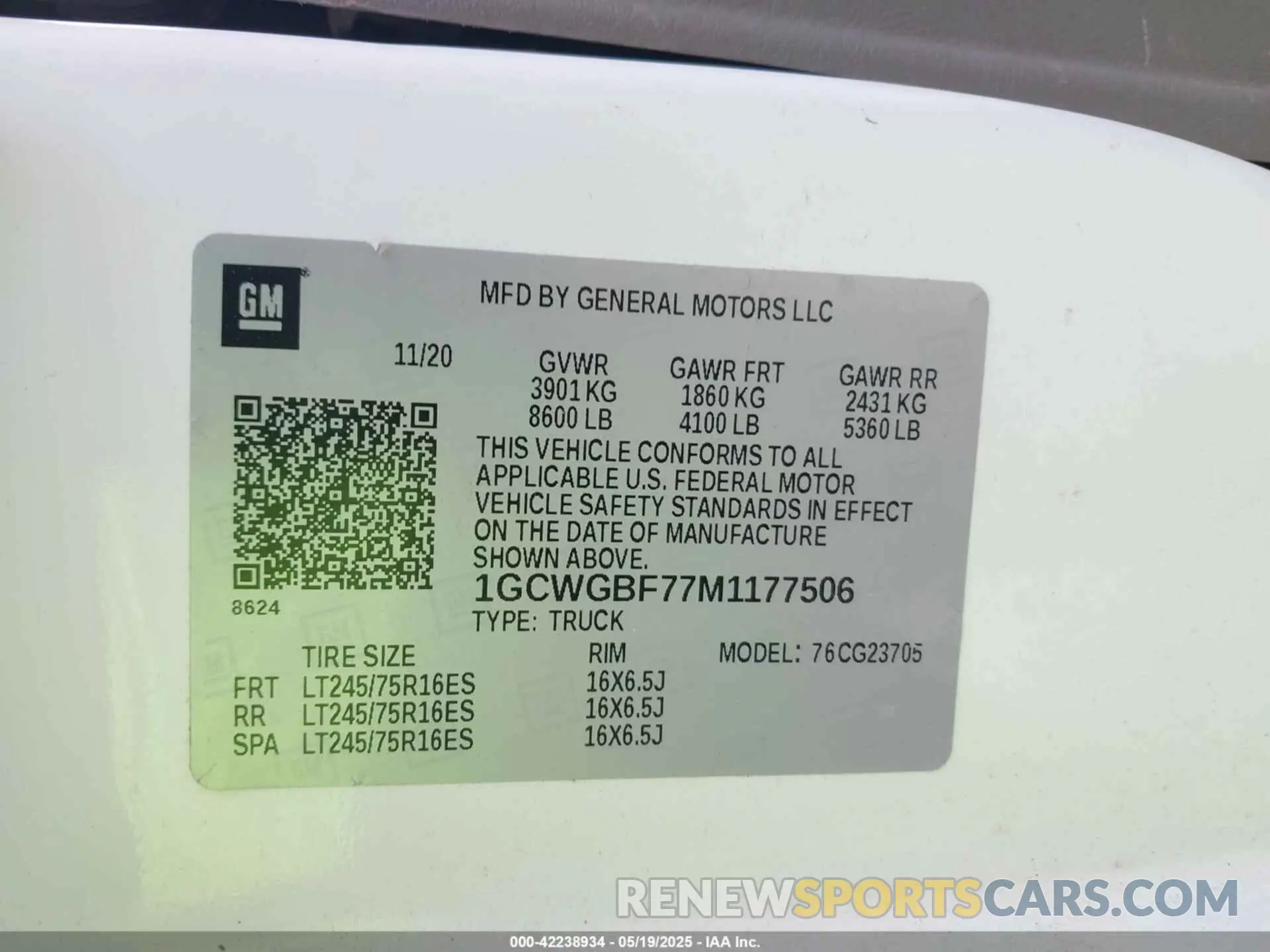 9 Photograph of a damaged car 1GCWGBF77M1177506 CHEVROLET EXPRESS CARGO 2021