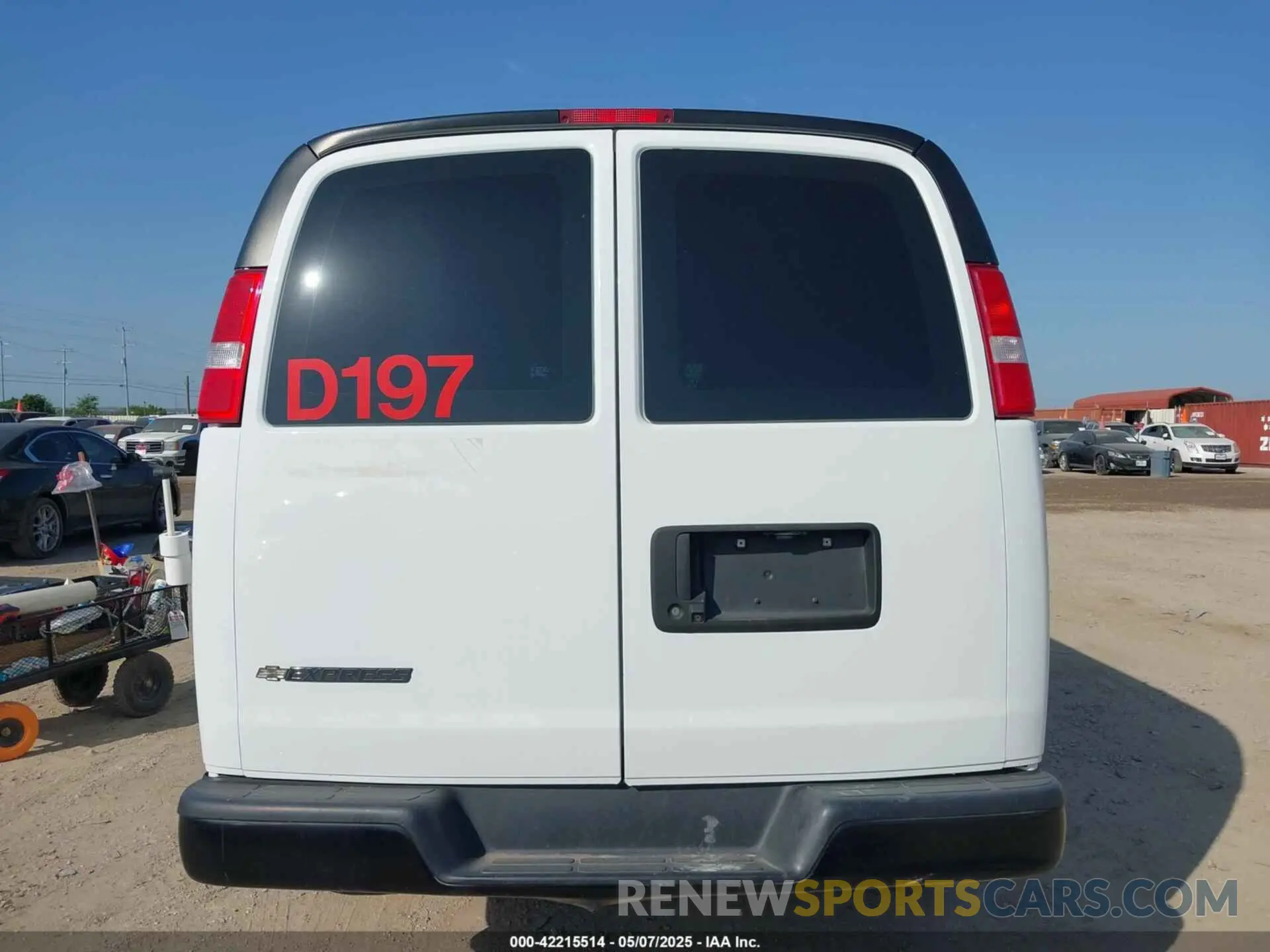 16 Photograph of a damaged car 1GCWGBFP4M1286795 CHEVROLET EXPRESS CARGO 2021