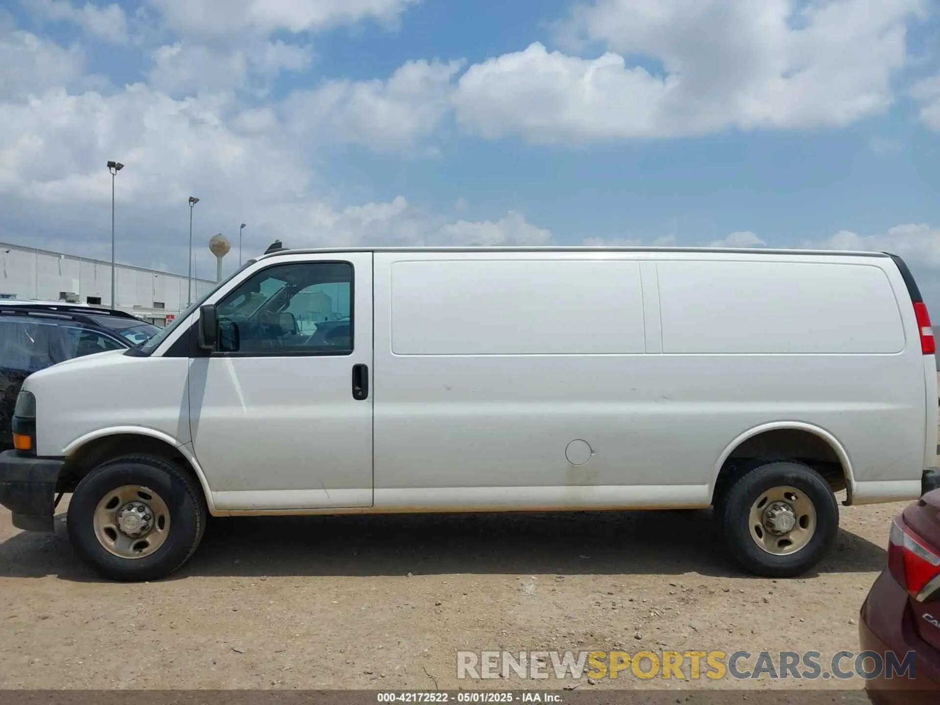 14 Photograph of a damaged car 1GCWGBFP6M1222452 CHEVROLET EXPRESS CARGO 2021