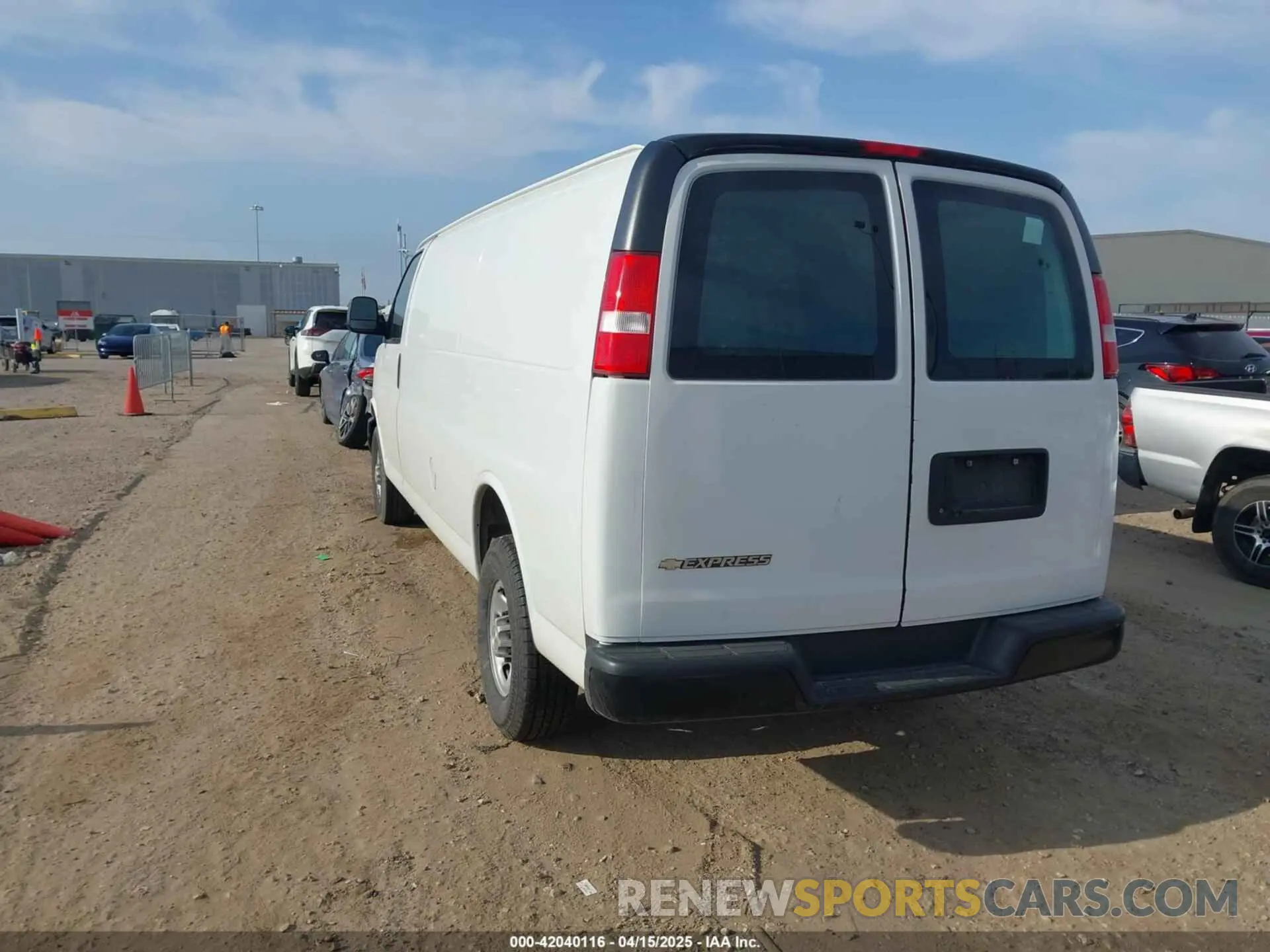 3 Photograph of a damaged car 1GCWGBFP6M1241762 CHEVROLET EXPRESS CARGO 2021