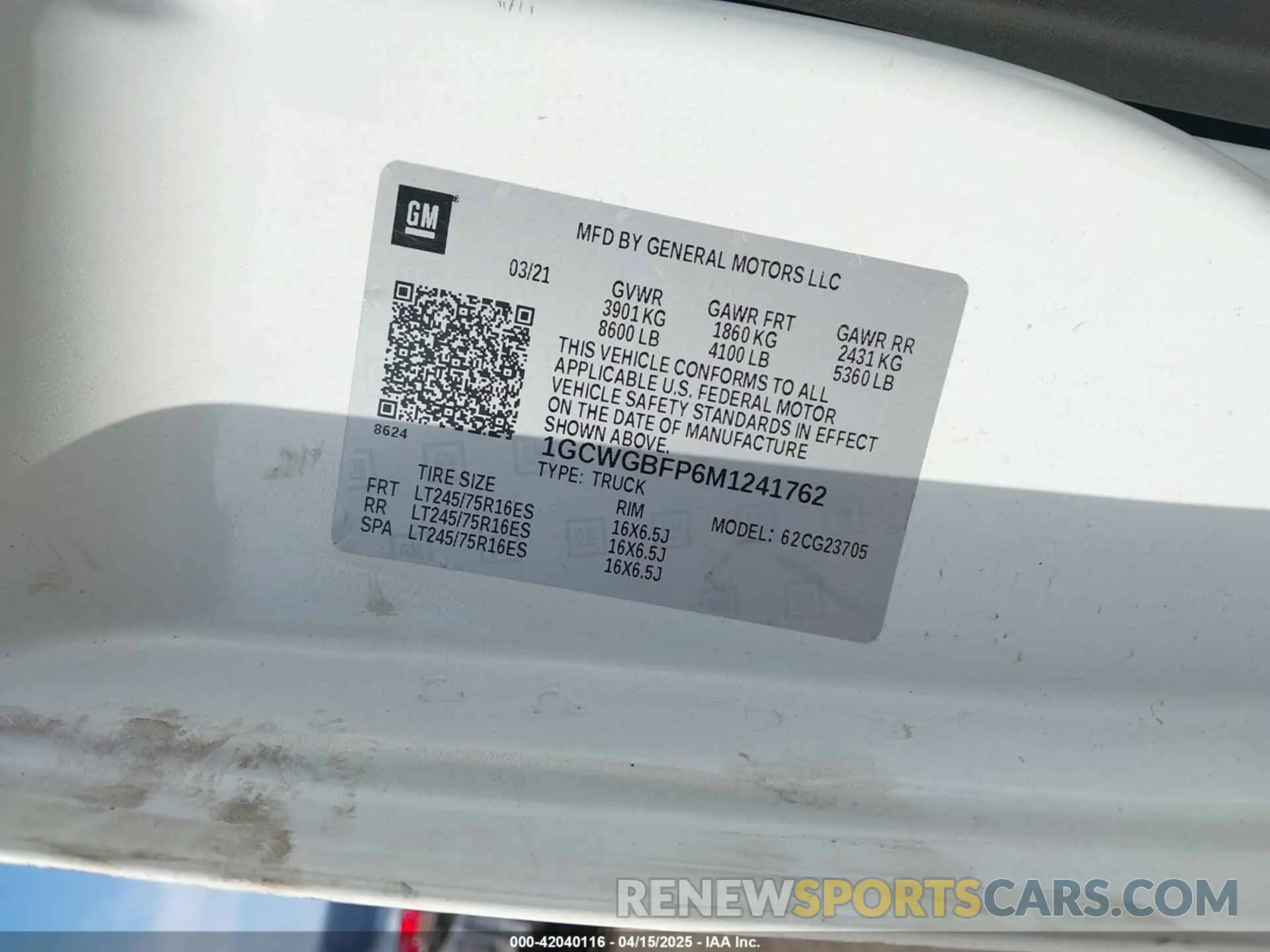 9 Photograph of a damaged car 1GCWGBFP6M1241762 CHEVROLET EXPRESS CARGO 2021