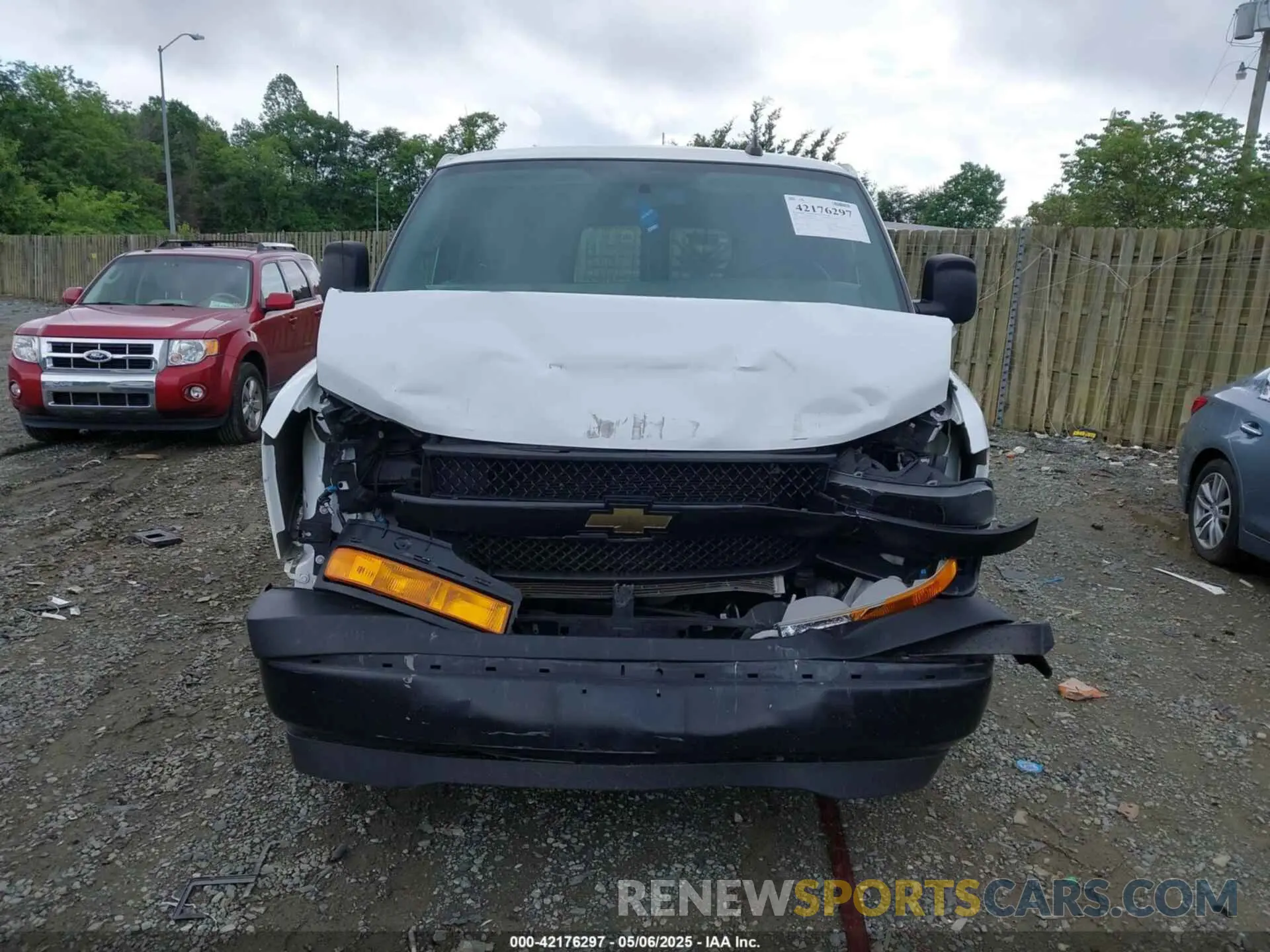 12 Photograph of a damaged car 1GCWGBFPXM1260914 CHEVROLET EXPRESS CARGO 2021