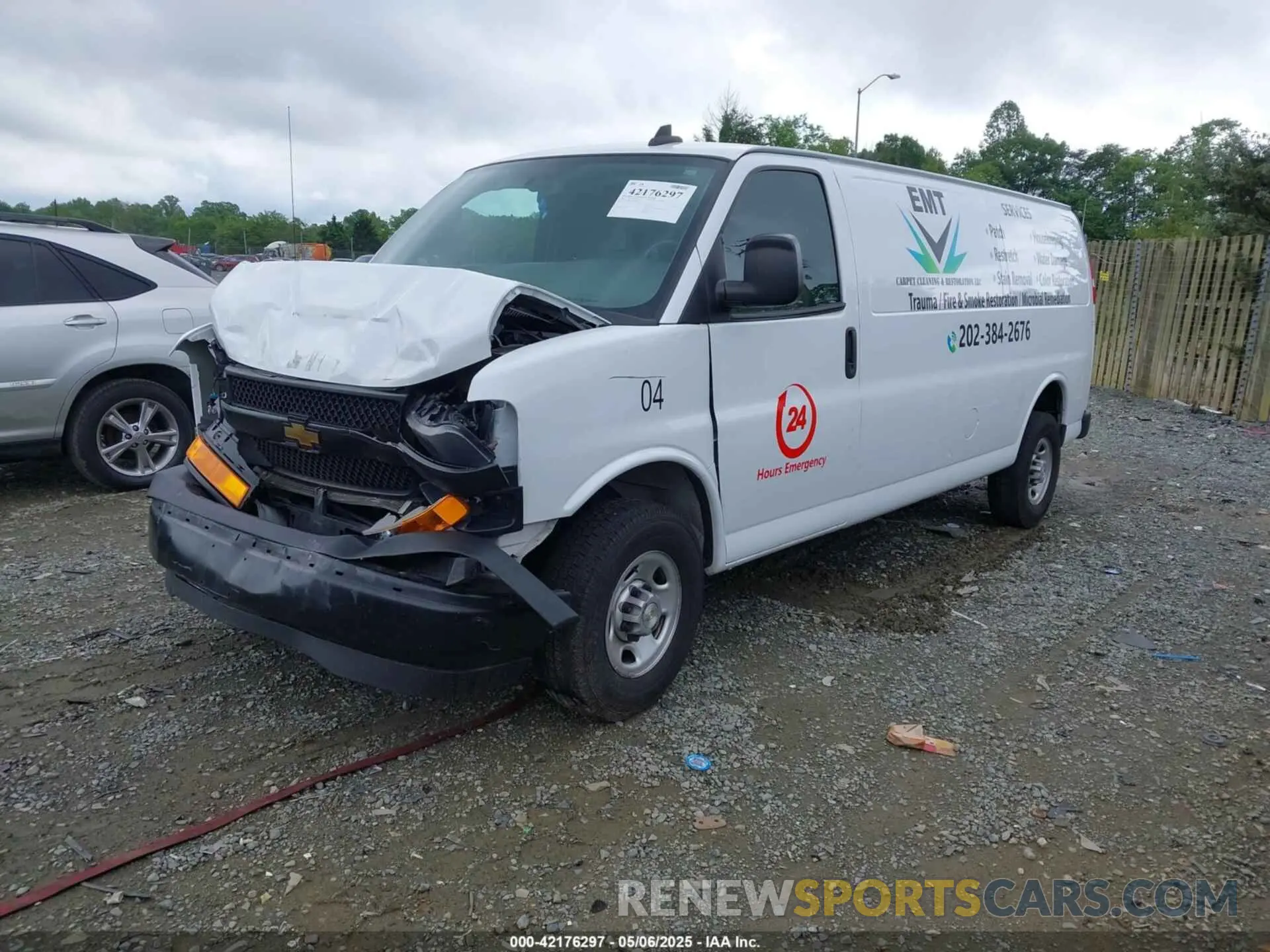 2 Photograph of a damaged car 1GCWGBFPXM1260914 CHEVROLET EXPRESS CARGO 2021