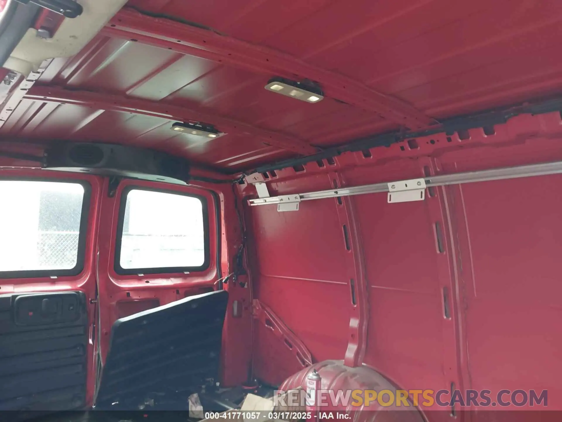 8 Photograph of a damaged car 1GCZGGF72M1178105 CHEVROLET EXPRESS CARGO 2021