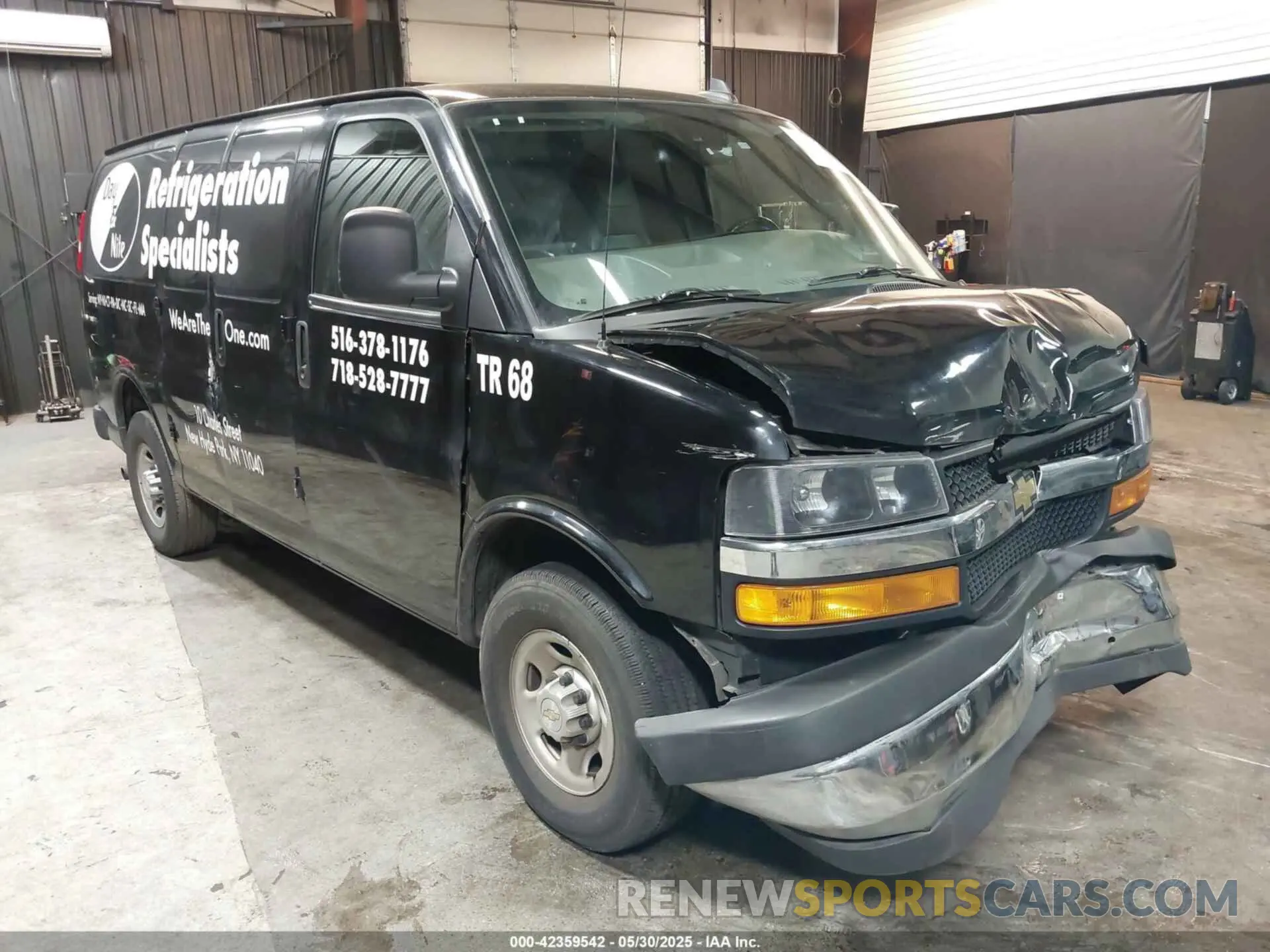 1 Photograph of a damaged car 1GCWGAFP0N1202631 CHEVROLET EXPRESS CARGO 2022