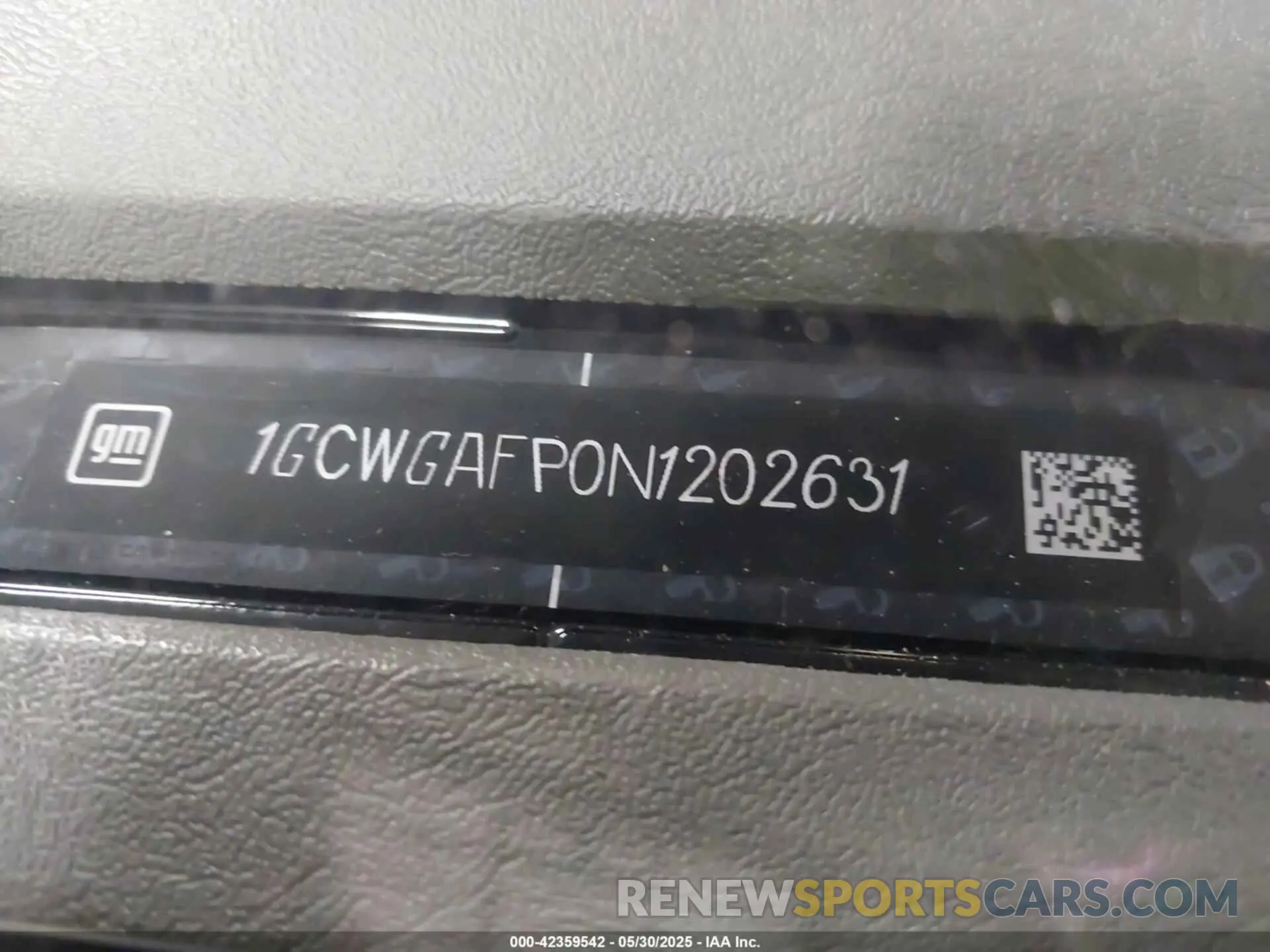 17 Photograph of a damaged car 1GCWGAFP0N1202631 CHEVROLET EXPRESS CARGO 2022