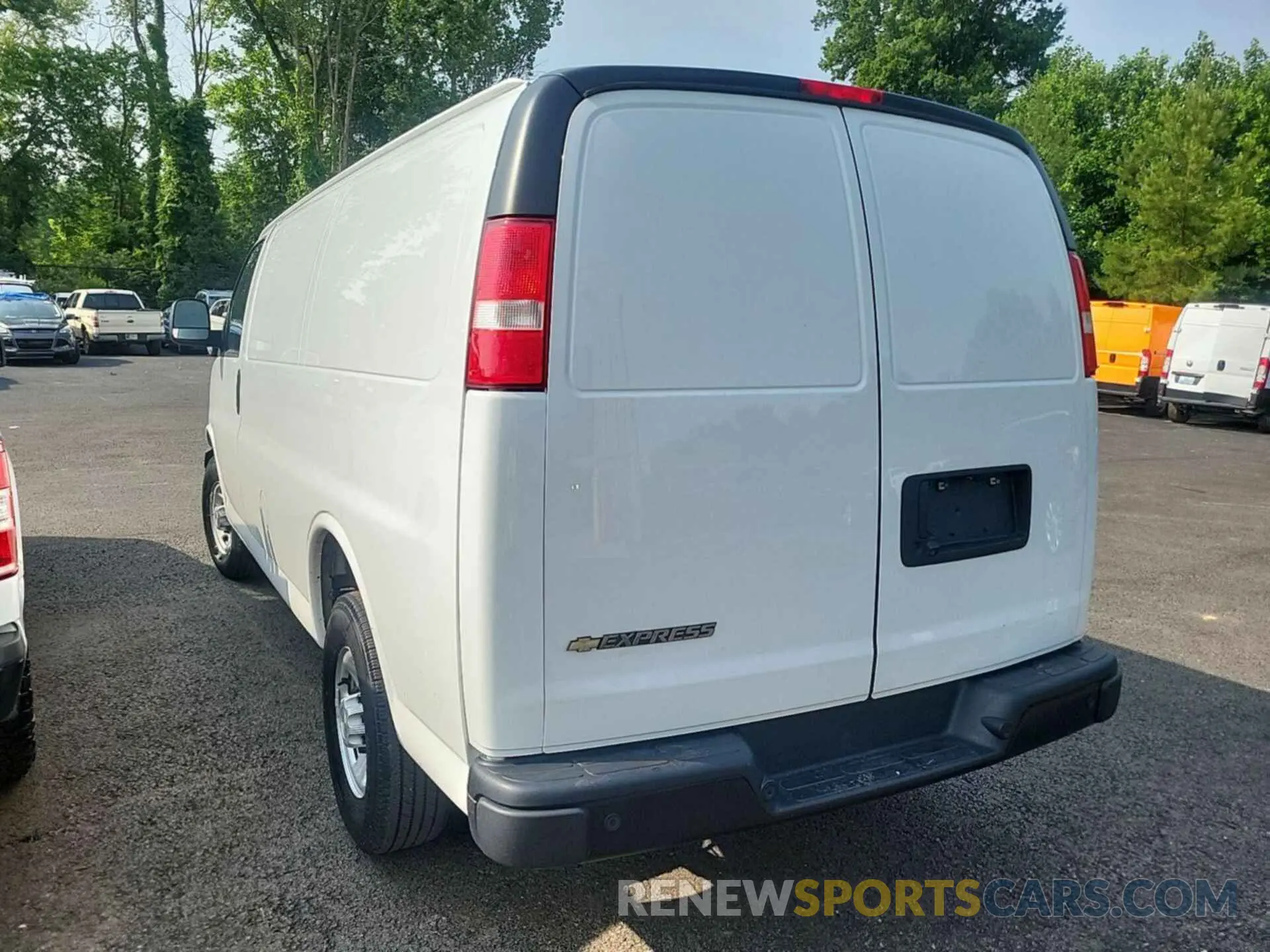 13 Photograph of a damaged car 1GCWGAFP2N1259977 CHEVROLET EXPRESS CARGO 2022