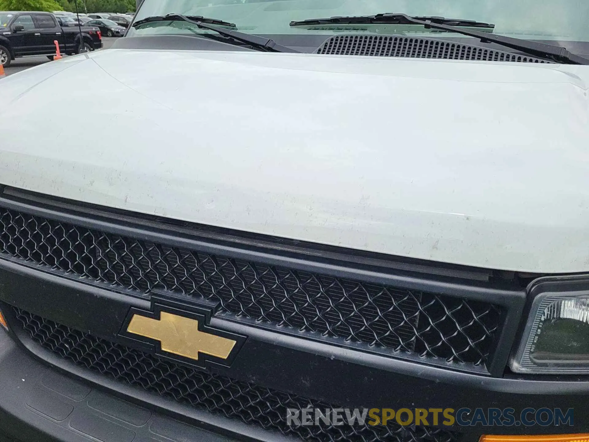 4 Photograph of a damaged car 1GCWGAFP2N1259977 CHEVROLET EXPRESS CARGO 2022