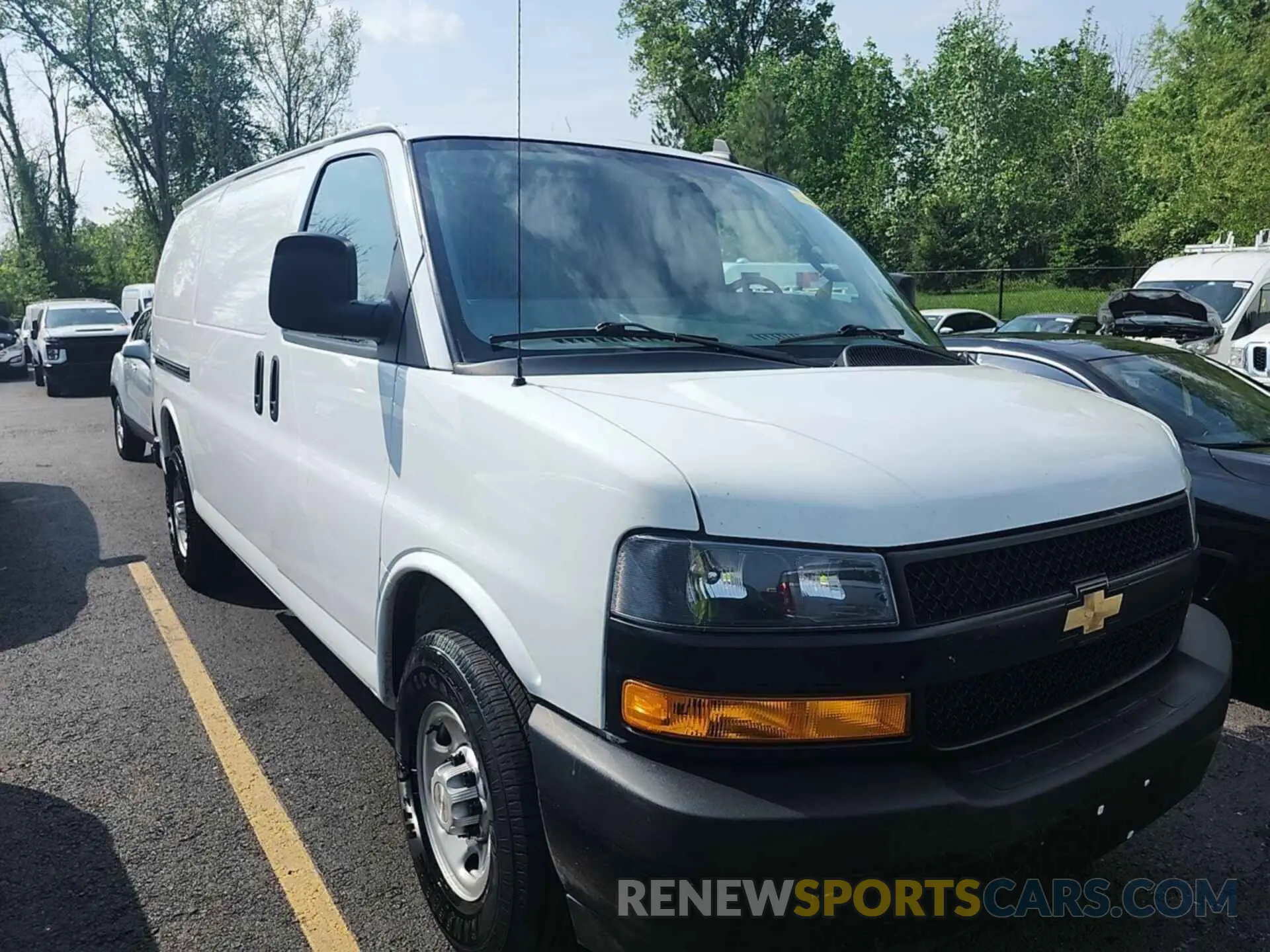 18 Photograph of a damaged car 1GCWGAFP2N1270882 CHEVROLET EXPRESS CARGO 2022