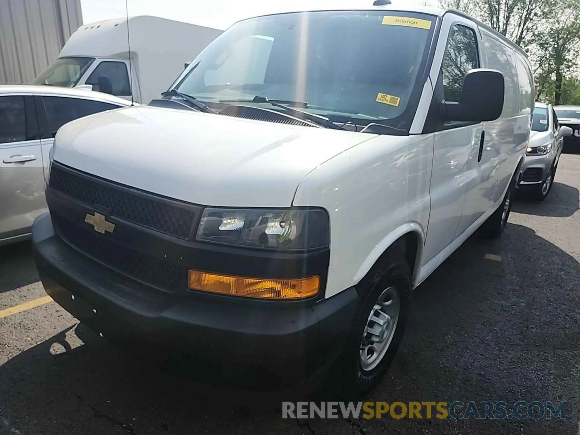 19 Photograph of a damaged car 1GCWGAFP2N1270882 CHEVROLET EXPRESS CARGO 2022