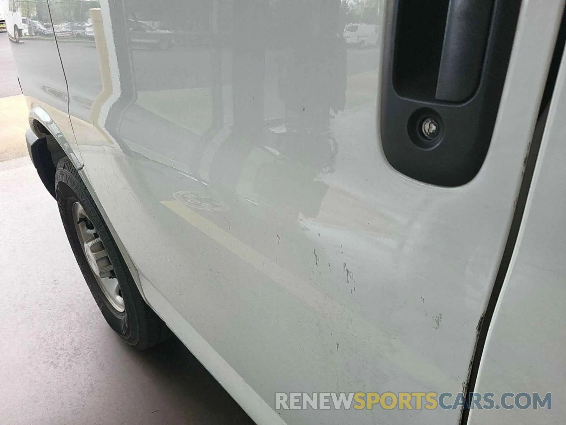 7 Photograph of a damaged car 1GCWGAFP2N1270882 CHEVROLET EXPRESS CARGO 2022