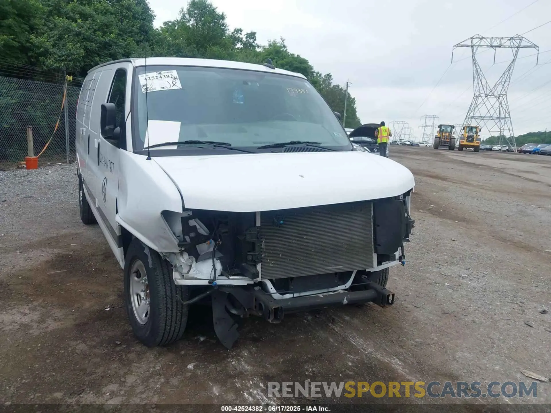 6 Photograph of a damaged car 1GCWGAFP3N1199384 CHEVROLET EXPRESS CARGO 2022