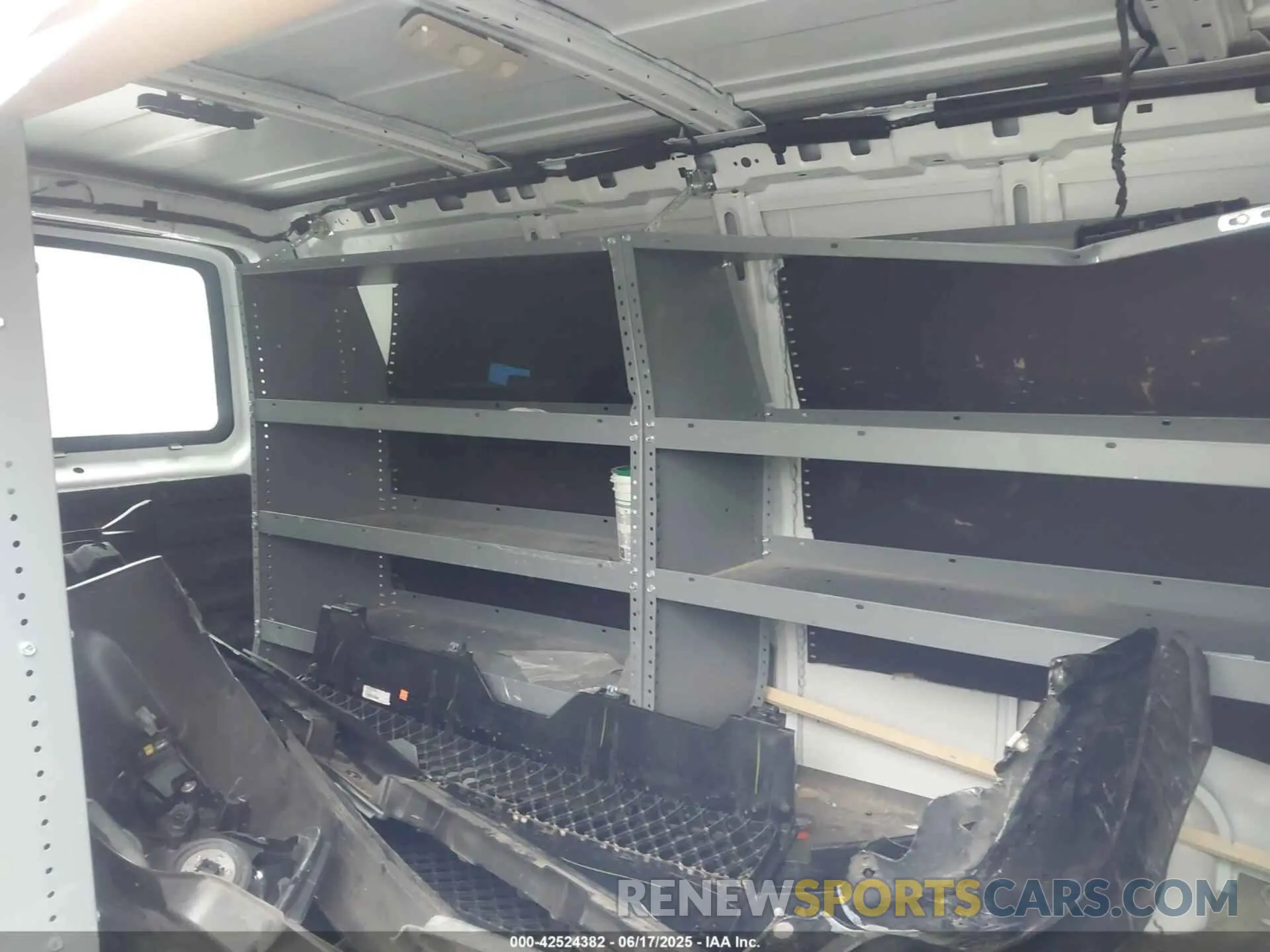 8 Photograph of a damaged car 1GCWGAFP3N1199384 CHEVROLET EXPRESS CARGO 2022